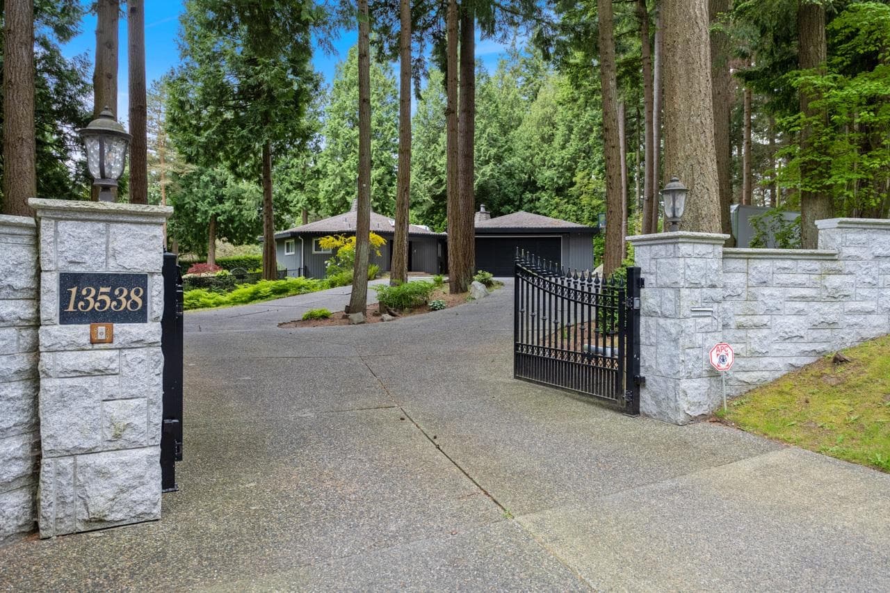 13538 20 Avenue, Surrey, V4A 1Z6 — photo 3