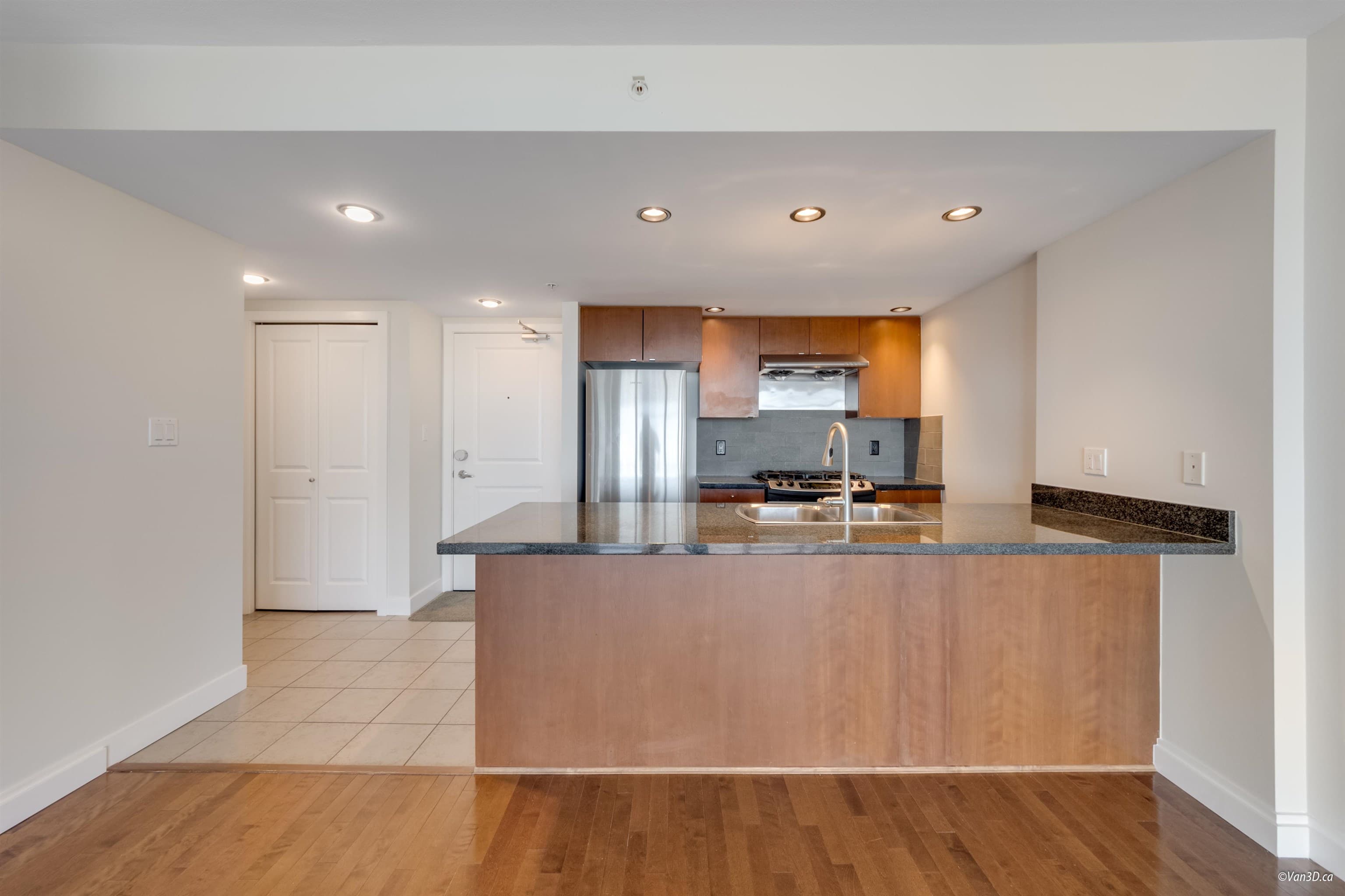 1707 - 9188 Hemlock Drive, Richmond, V6Y 4J7 — photo 4