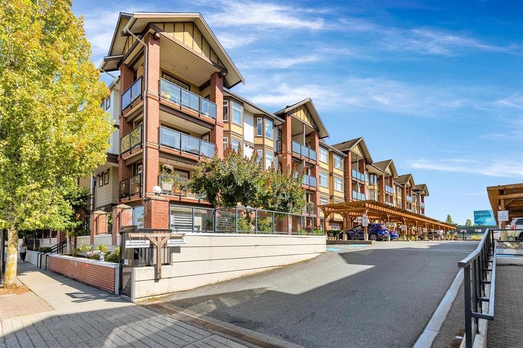 241 - 5660 201a Street, Surrey, V3A 0B4 — photo 2