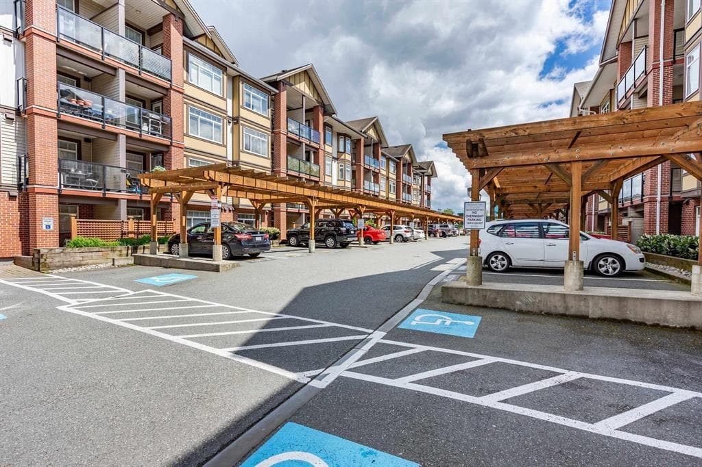 241 - 5660 201a Street, Surrey, V3A 0B4 — photo 3