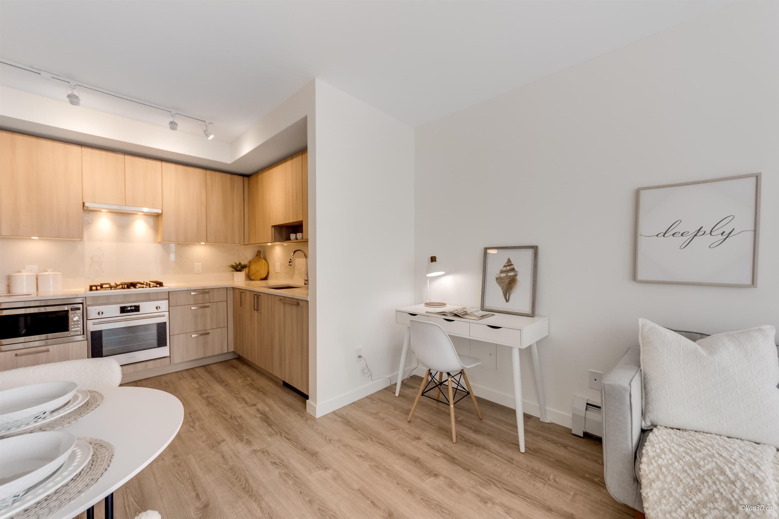1114 - 13350 Central Avenue, Surrey, V3T 0S1 — photo 3