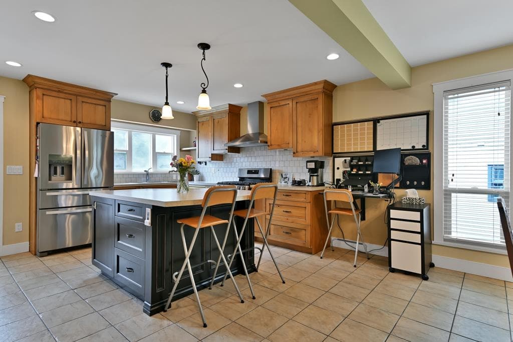 10906 80 Avenue, Delta, V4C 1W3 — photo 5