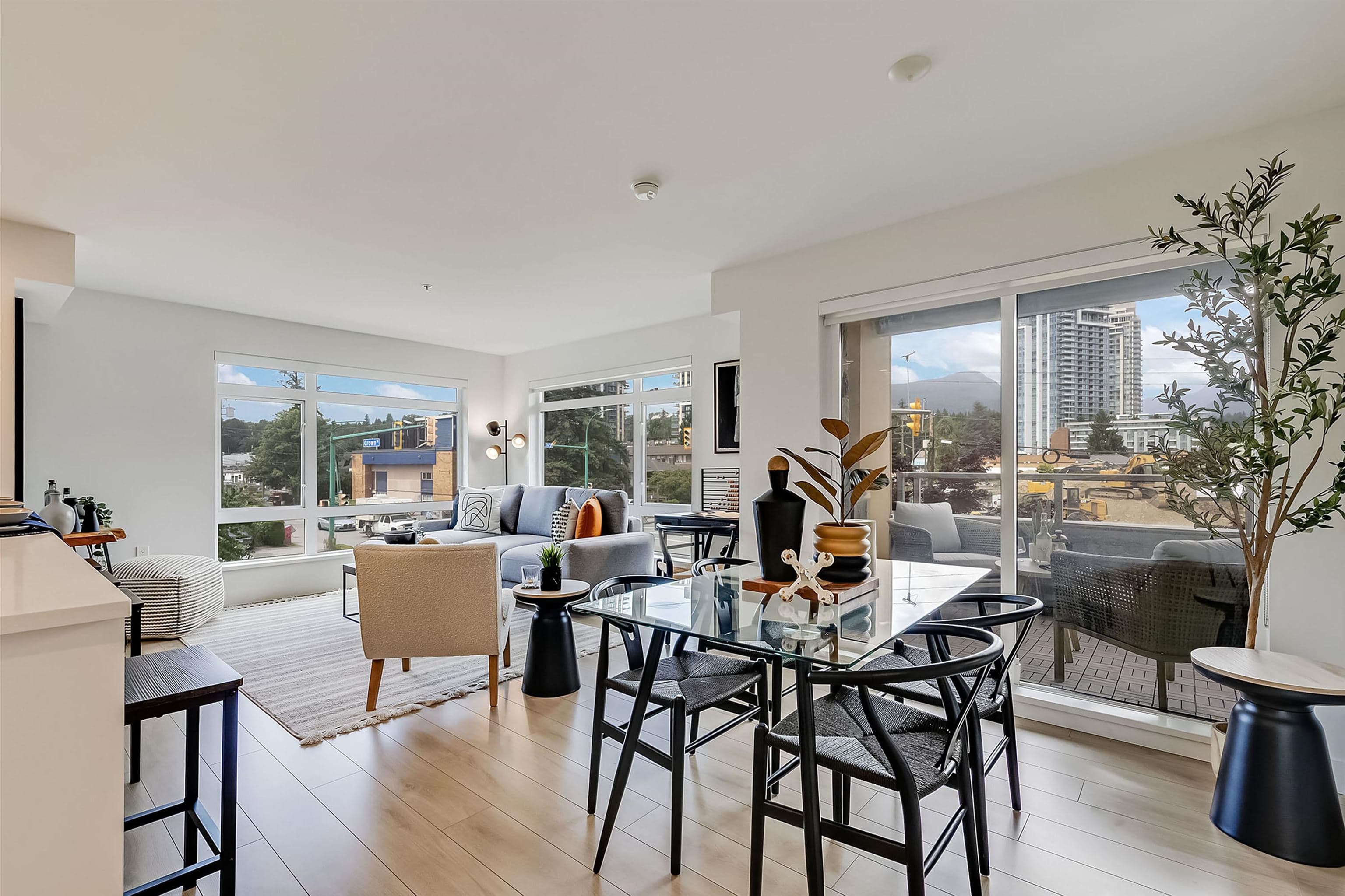 208 - 1519 Crown Street, North Vancouver, V7J 1G6 — photo 4