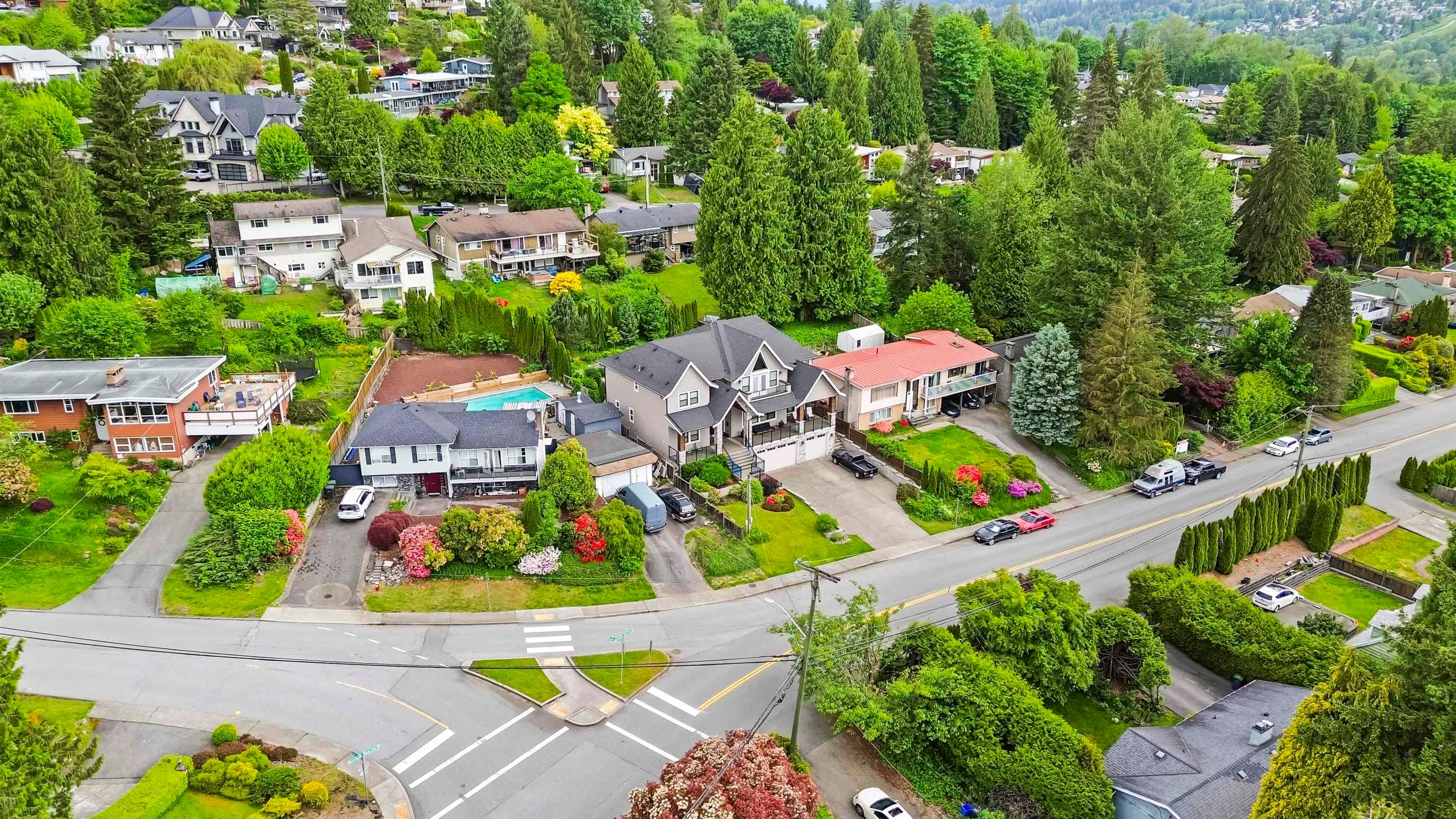 966 Ranch Park Way, Coquitlam, V3C 2H1 — photo 2