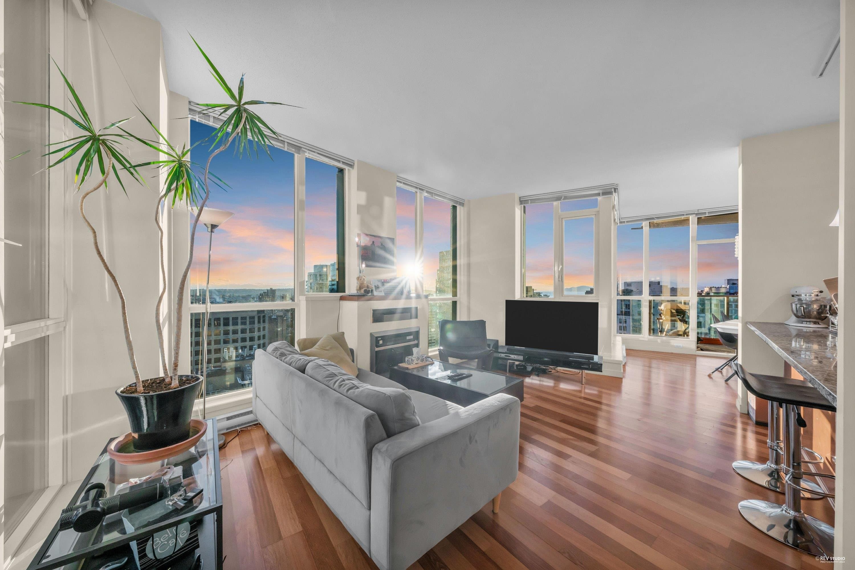 3404 - 1189 Melville Street, Vancouver — sold