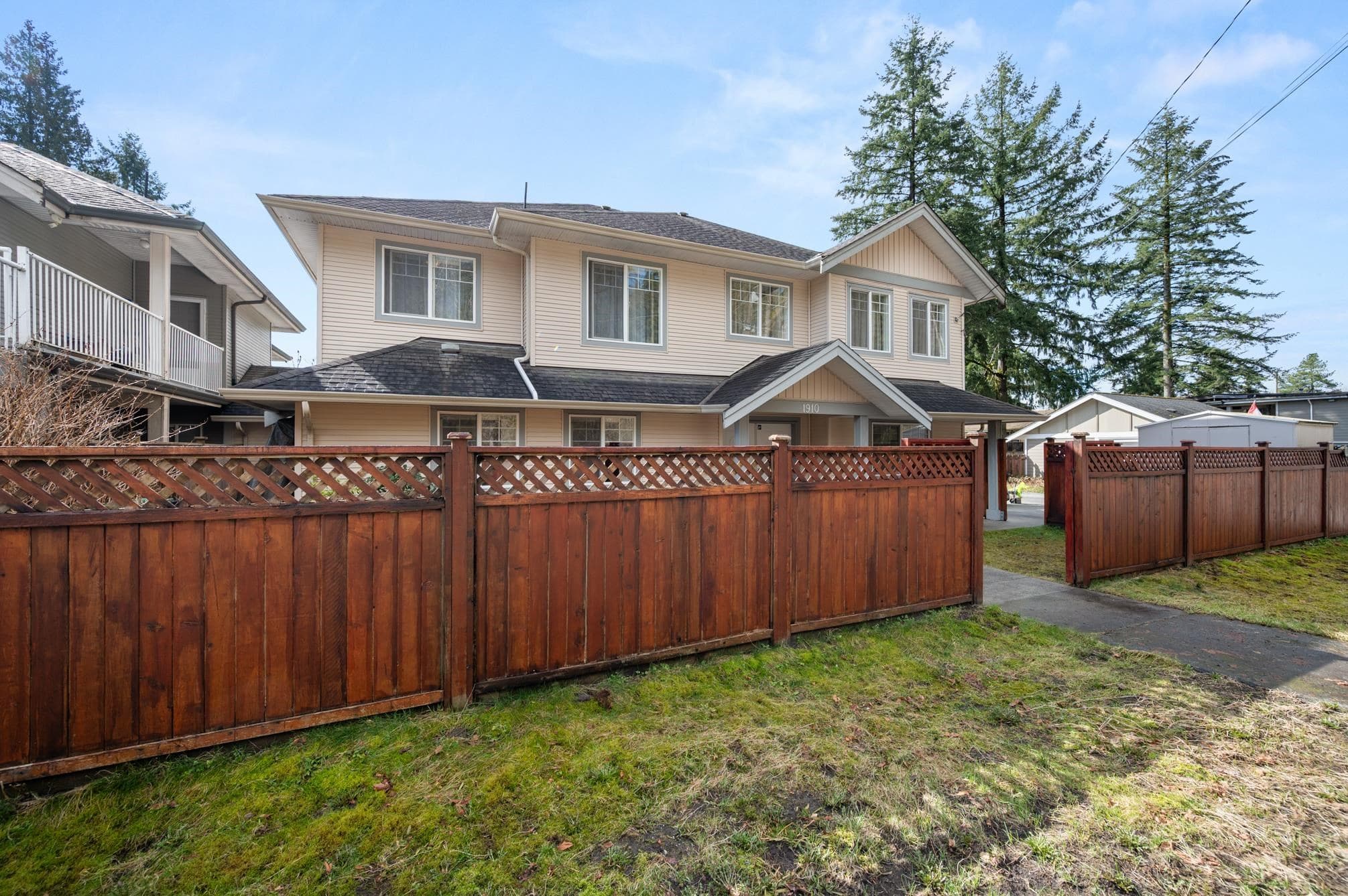 1910 Lincoln Avenue, Port Coquitlam