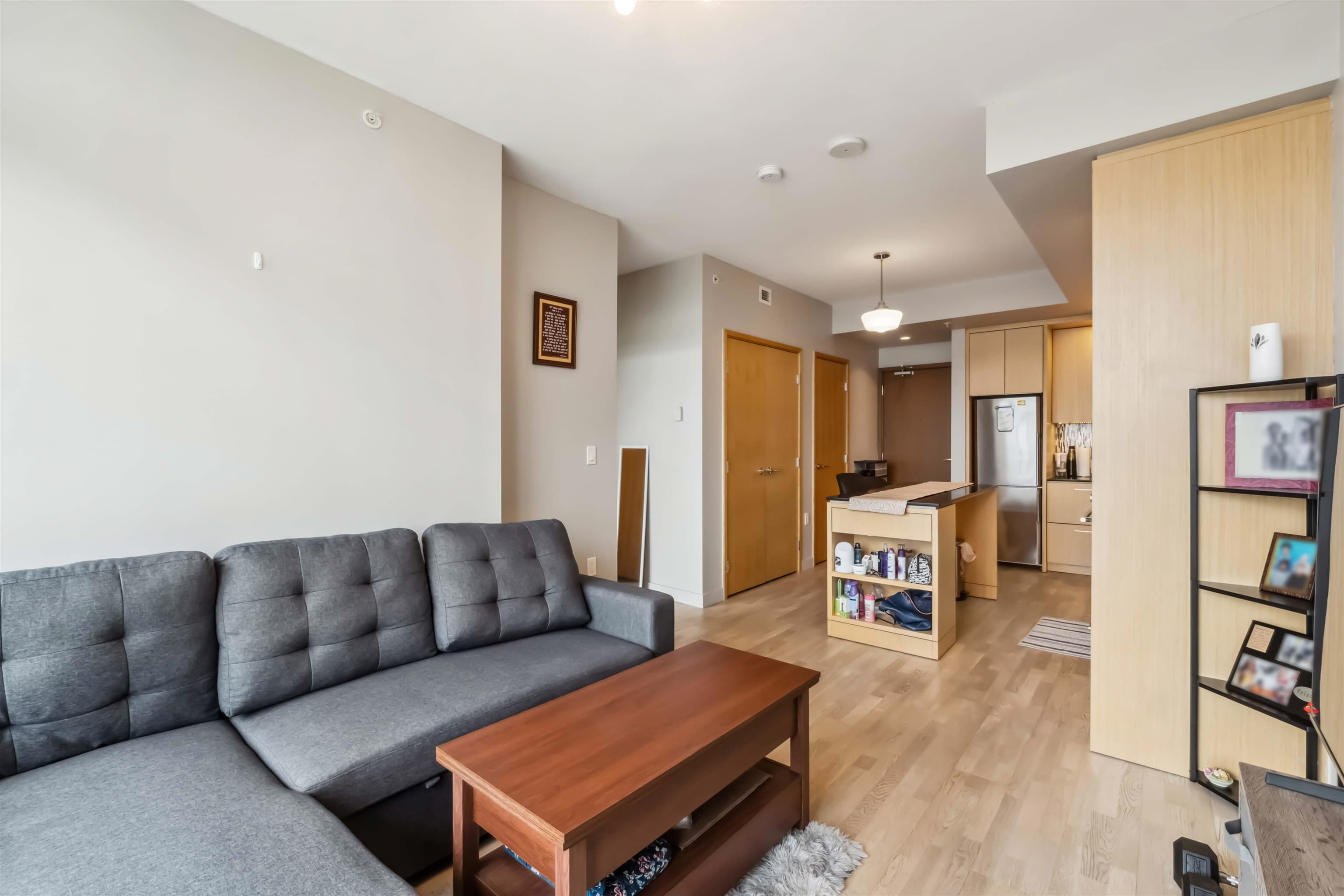 2303 - 13495 Central Avenue, Surrey, V3T 0K2 — photo 4