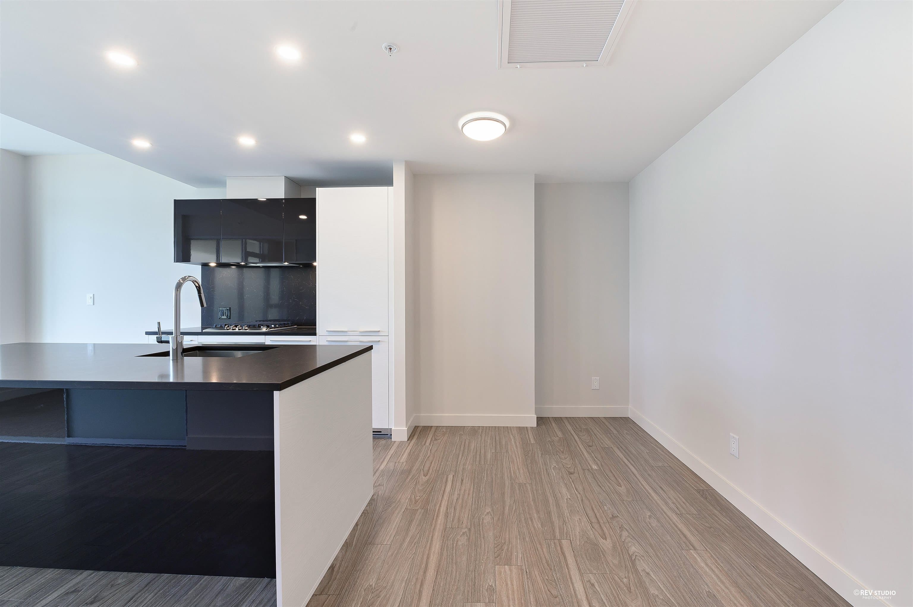 3906 - 6383 Mckay Avenue, Burnaby, V5H 0H8 — photo 2