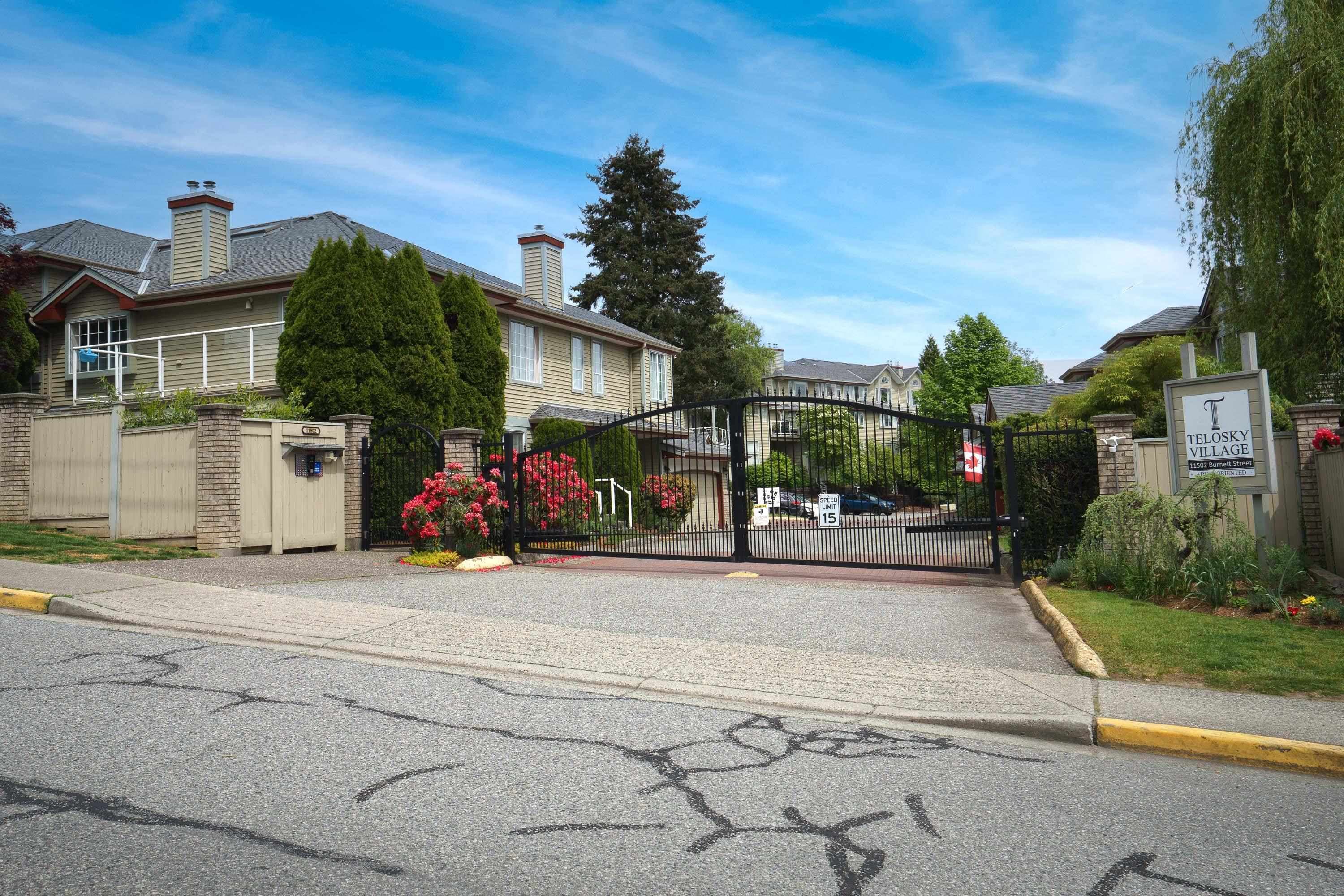 22 - 11502 Burnett Street, Maple Ridge, V2X 0Y2 — photo 2