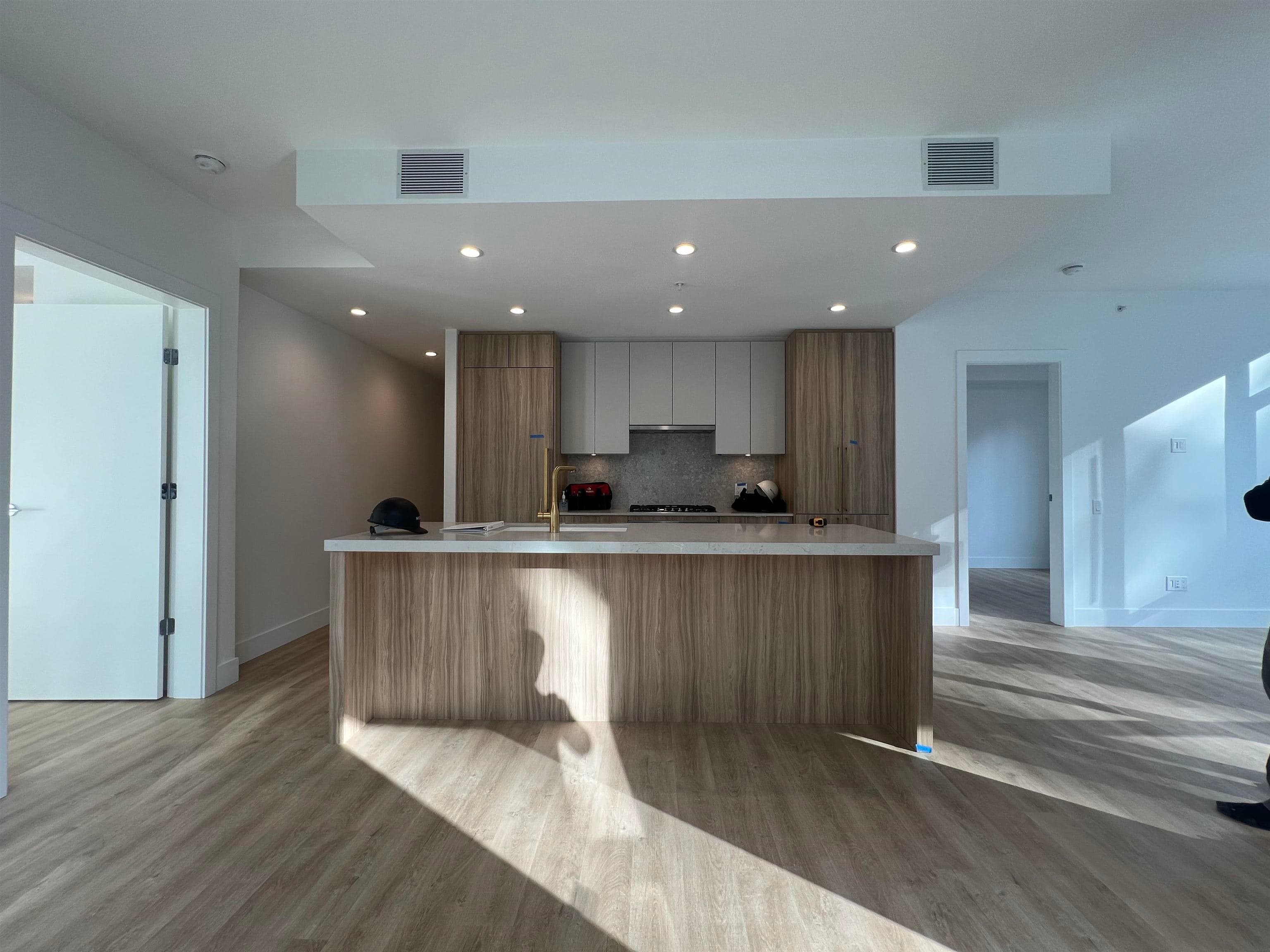 403 - 2385 Emery Court, North Vancouver, V7J 0G1 — photo 1