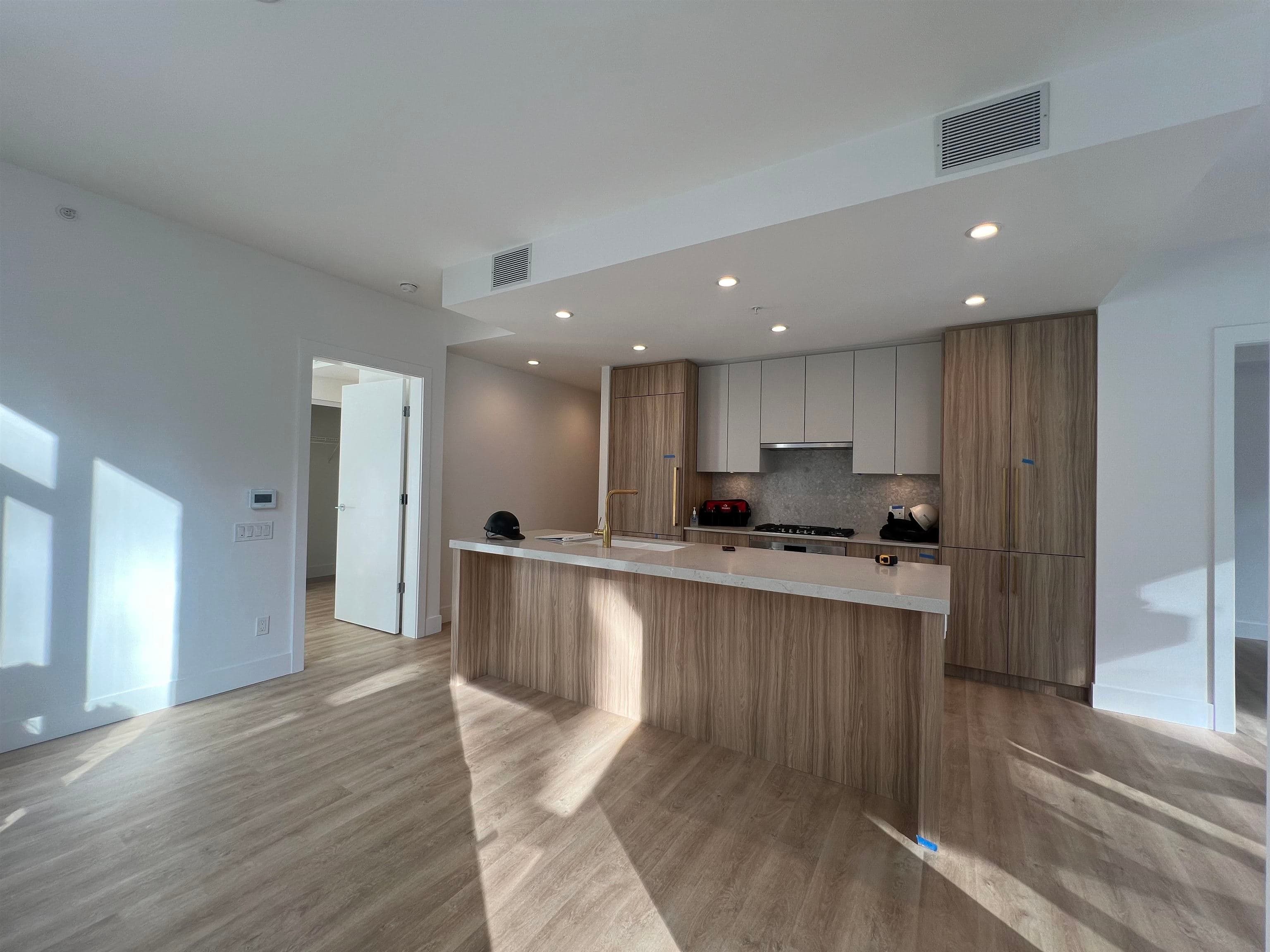 403 - 2385 Emery Court, North Vancouver, V7J 0G1 — photo 5