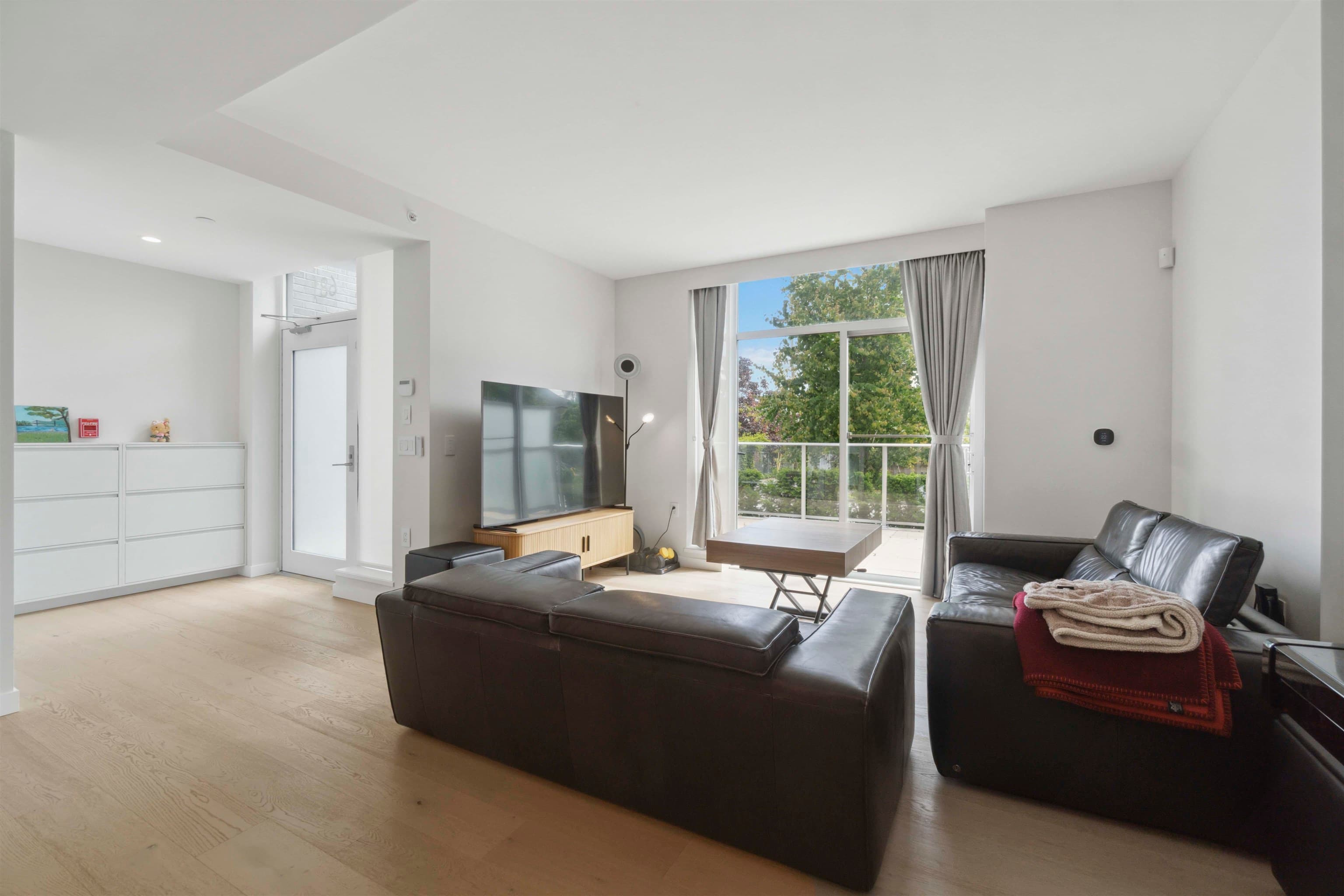 681 W 59th Avenue, Vancouver, V6P 0J9 — photo 5