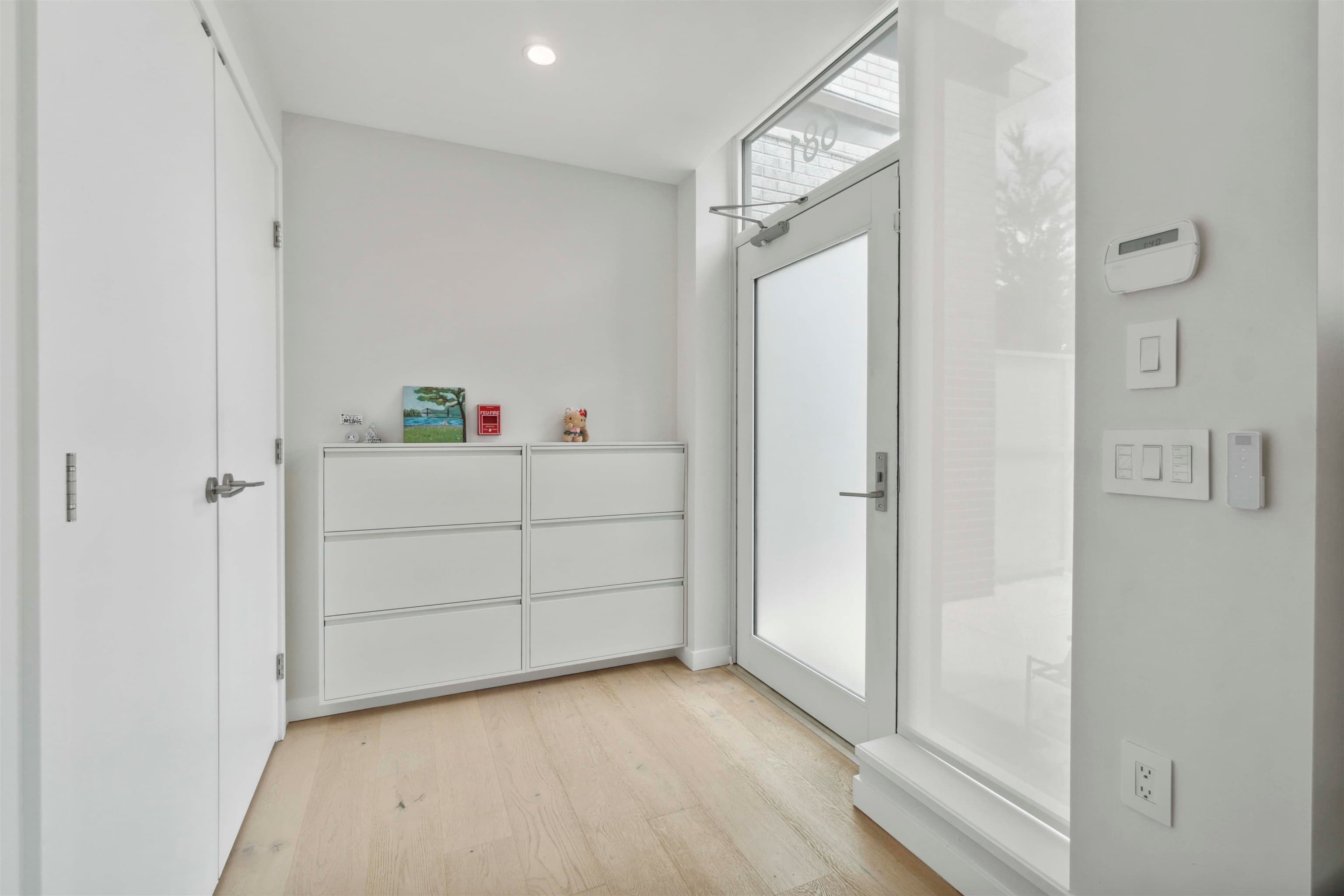 681 W 59th Avenue, Vancouver, V6P 0J9 — photo 4