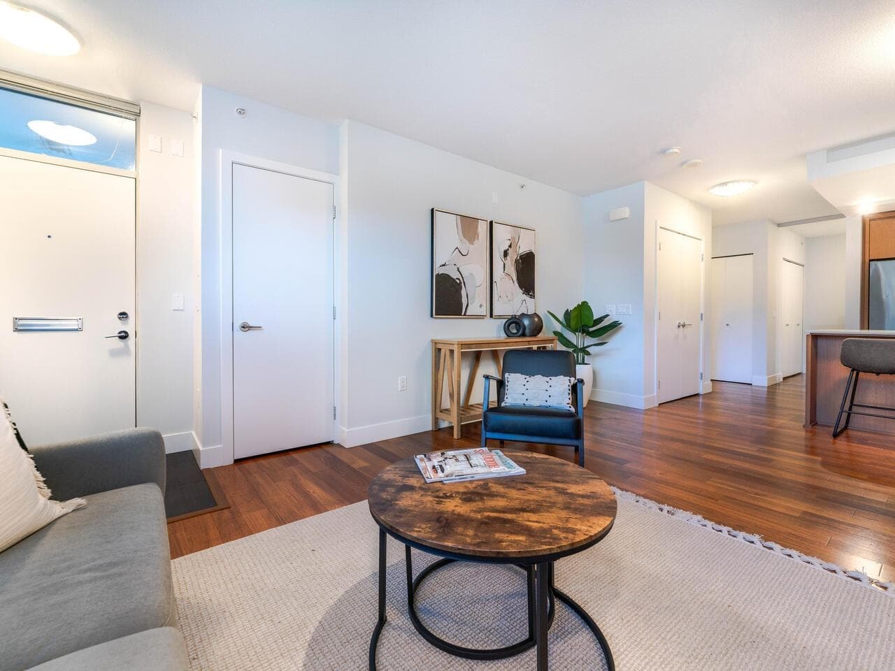 1303 Civic Place Mews, North Vancouver, V7M 0B2 — photo 5