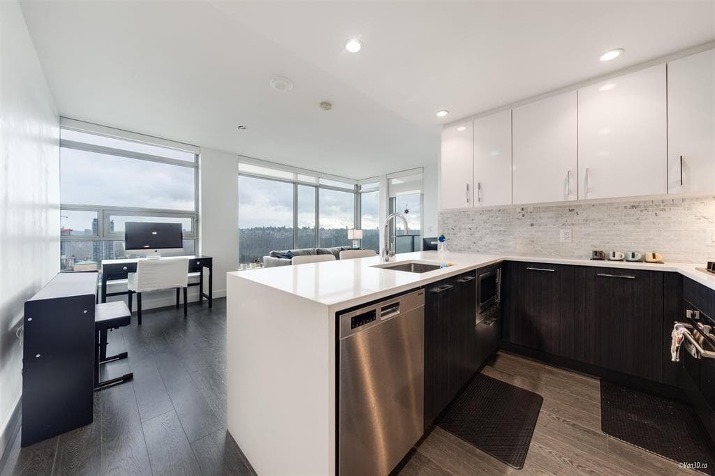 1501 - 518 Whiting Way, Coquitlam, V3J 0H7 — photo 3
