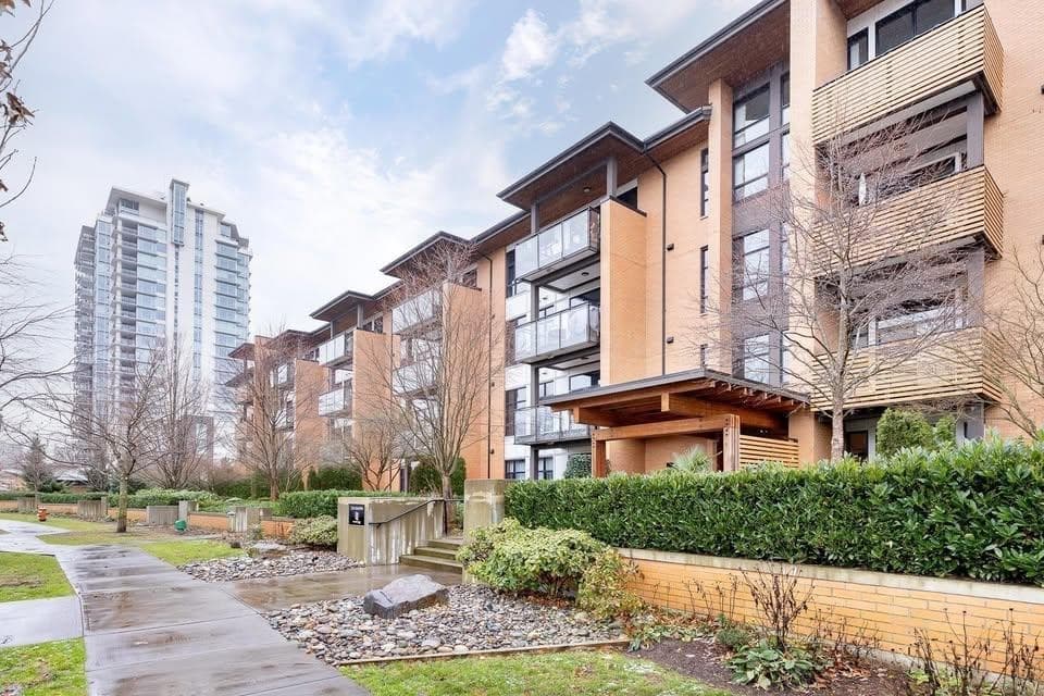 313 - 220 Salter Street, New Westminster, V3M 0H4 — photo 2