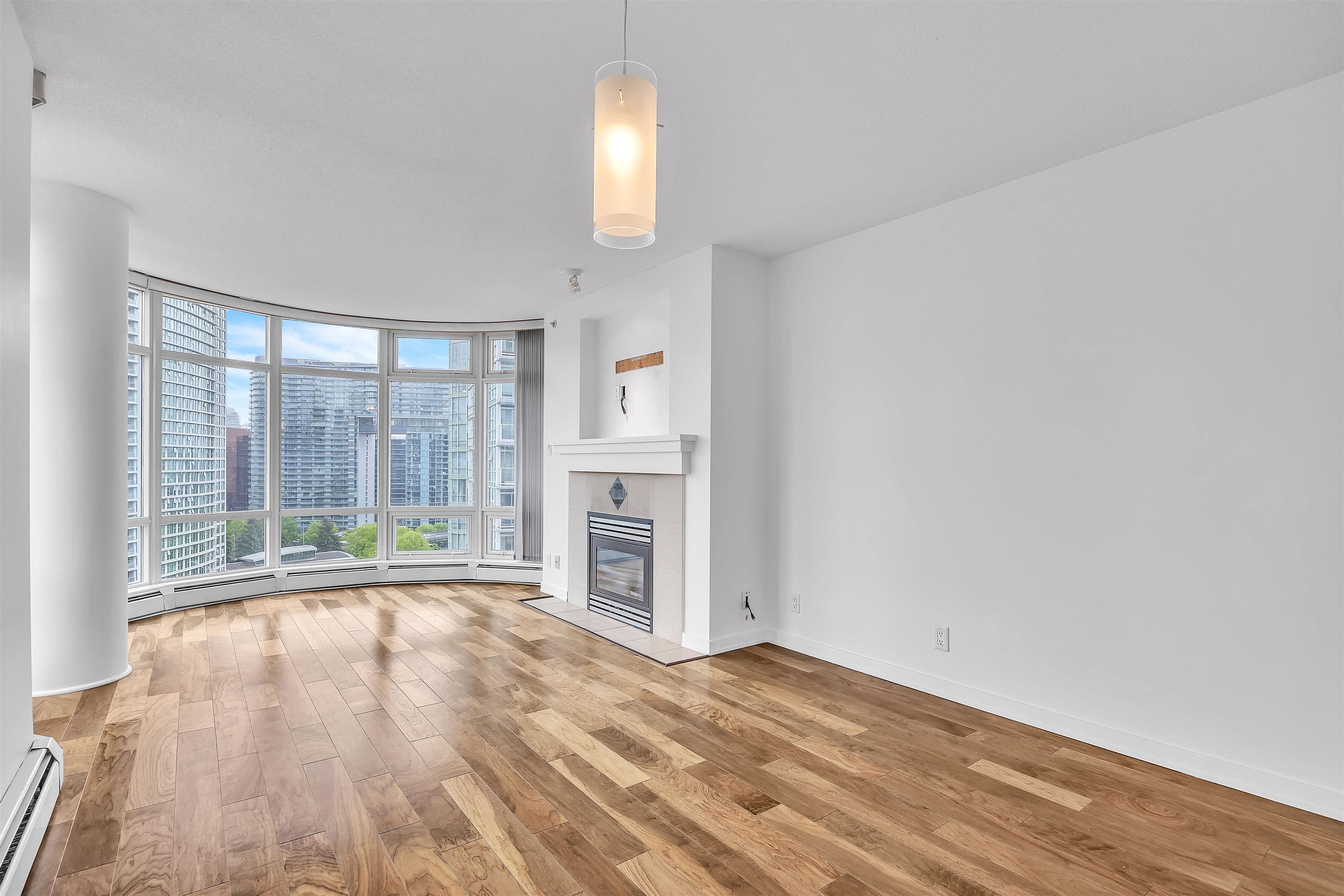 1702 - 198 Aquarius Mews, Vancouver, V6Z 2Y4 — photo 5
