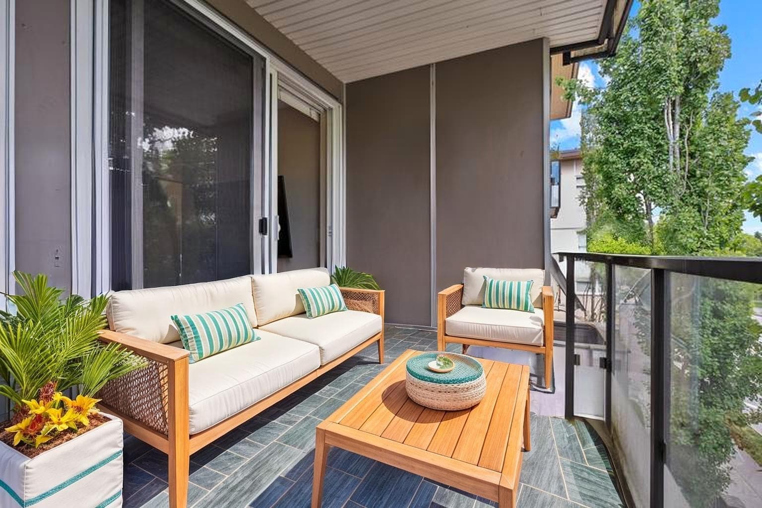 302 - 55 Eighth Avenue, New Westminster, V3L 0E8 — photo 5