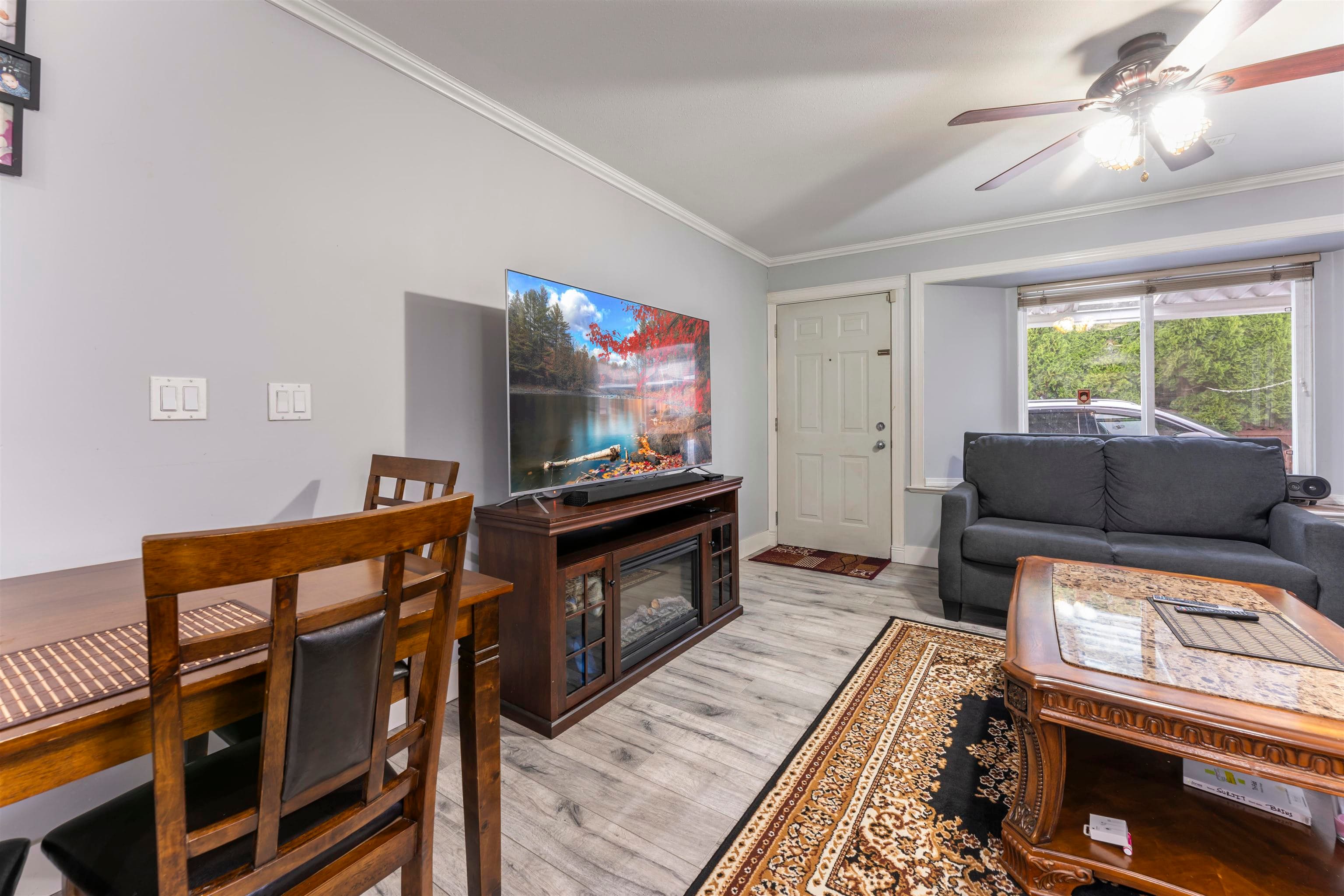 17381 64 Avenue, Surrey, V3S 1Y8 — photo 4