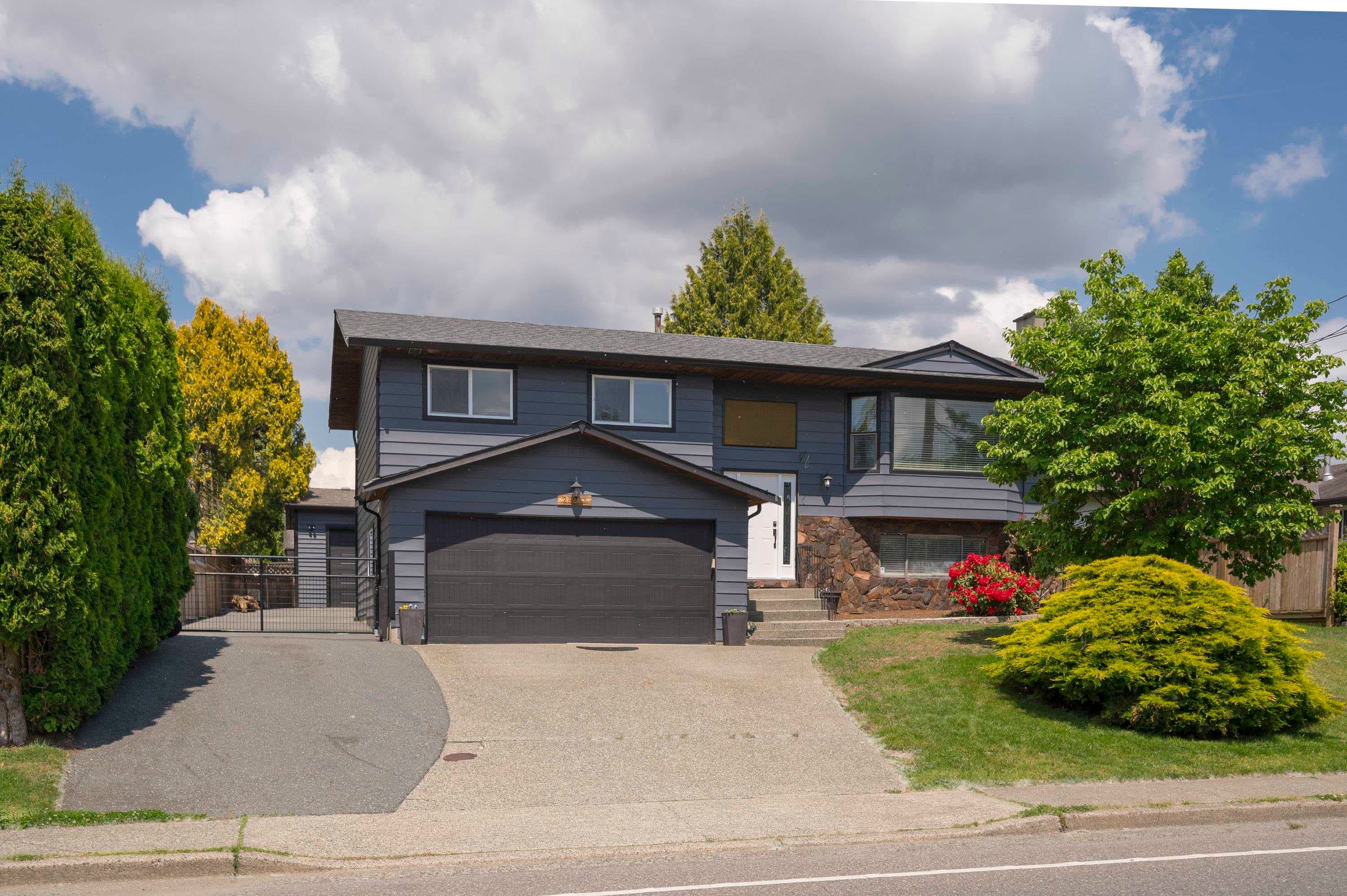 26873 32 Avenue, Langley