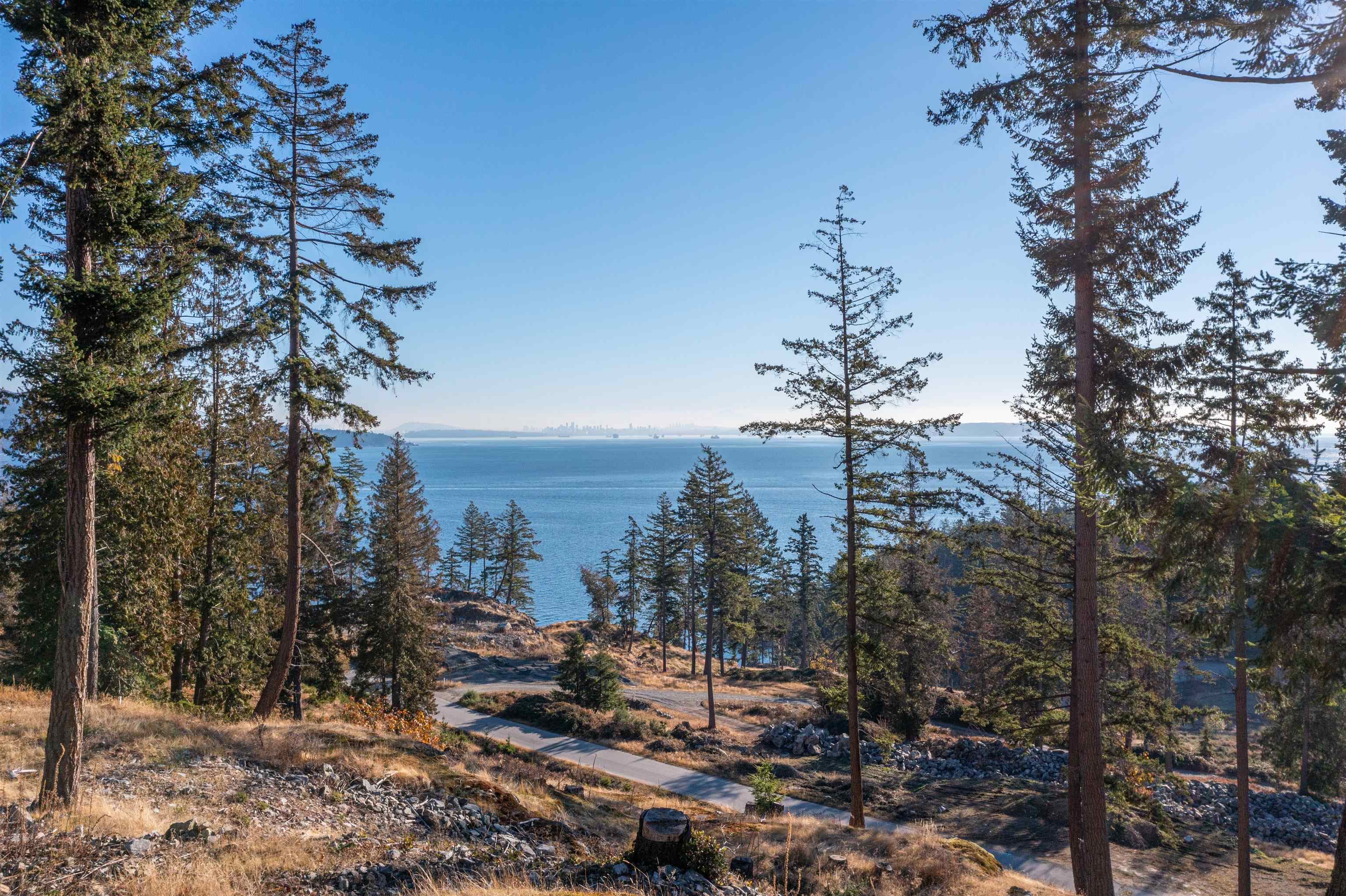 818 Mcintosh Lane, Bowen Island, V0N 1G2 — photo 2