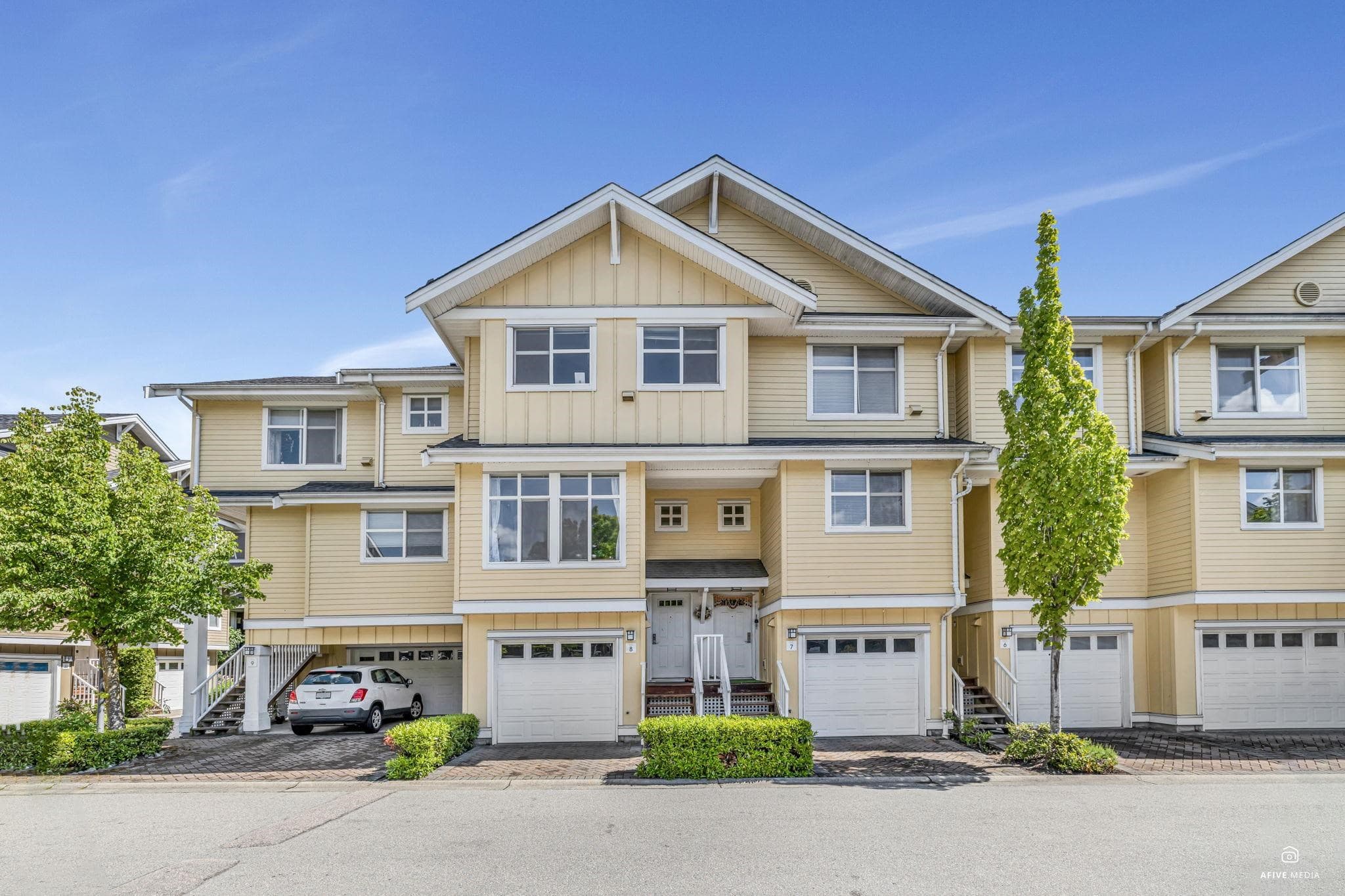 8 - 935 Ewen Avenue, New Westminster, V3M 0A1 — photo 1