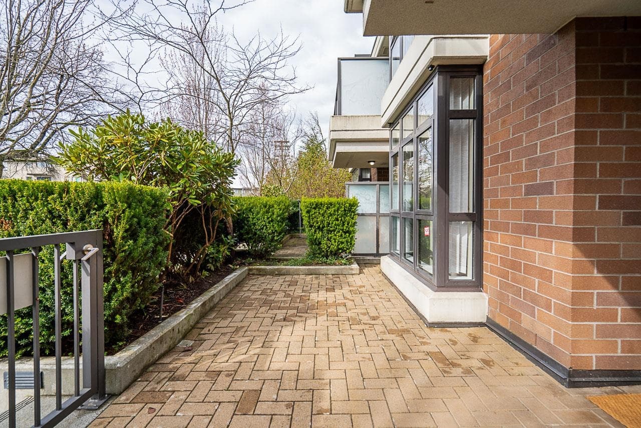 7064 Walker Avenue, Burnaby, V5E 3C5 — photo 3