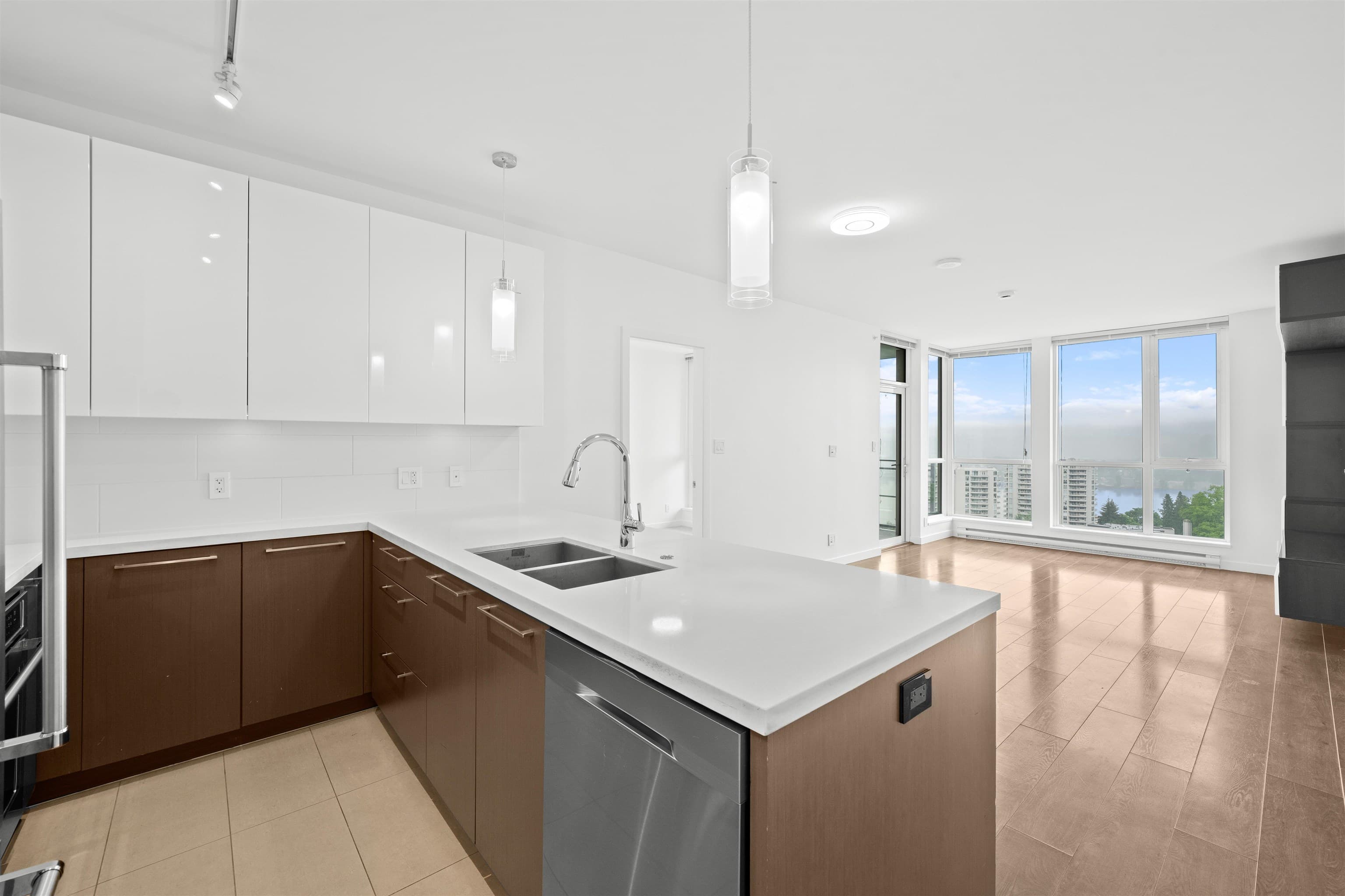 903 - 271 Francis Way, New Westminster, V3L 0H2 — photo 2