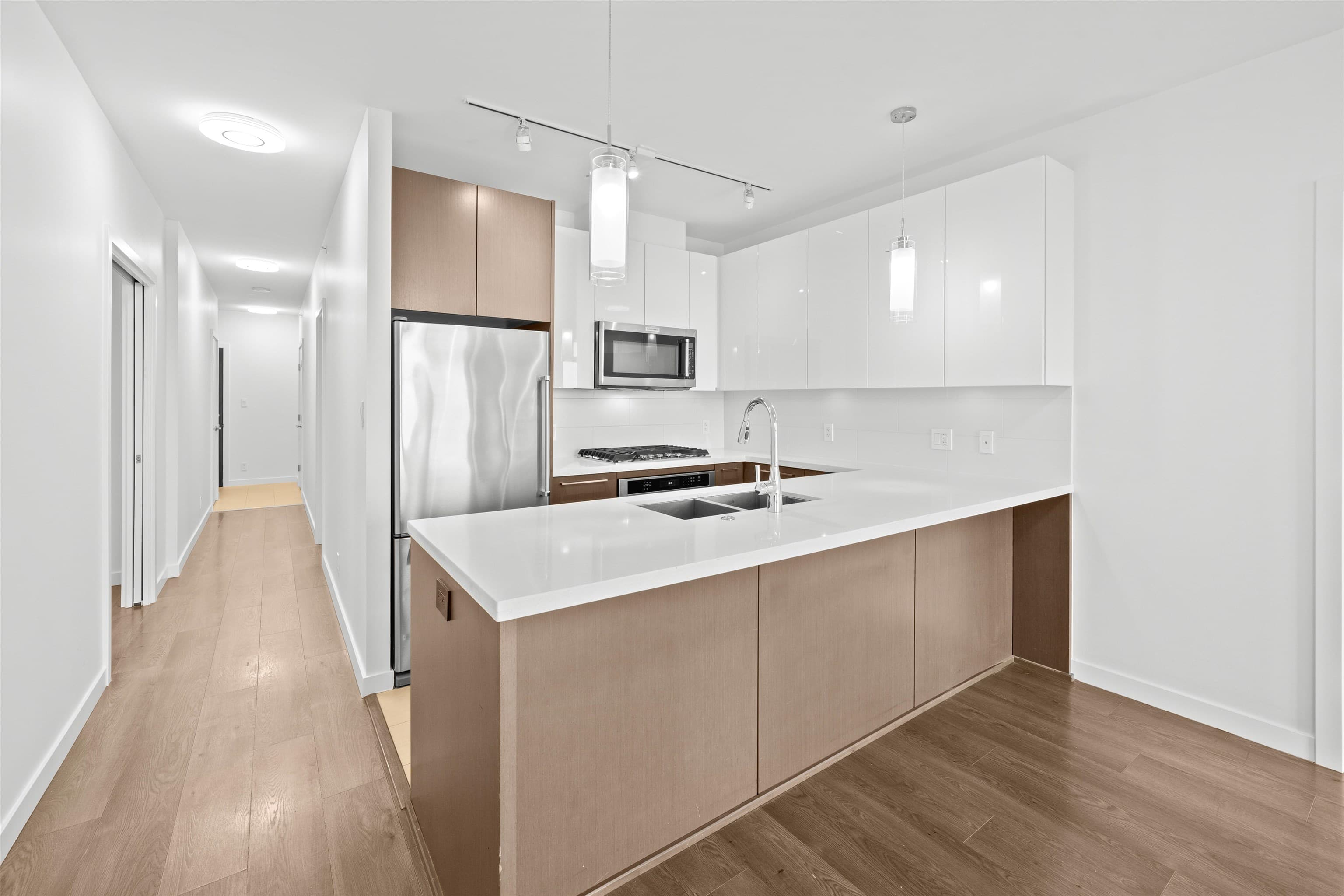 903 - 271 Francis Way, New Westminster, V3L 0H2 — photo 4