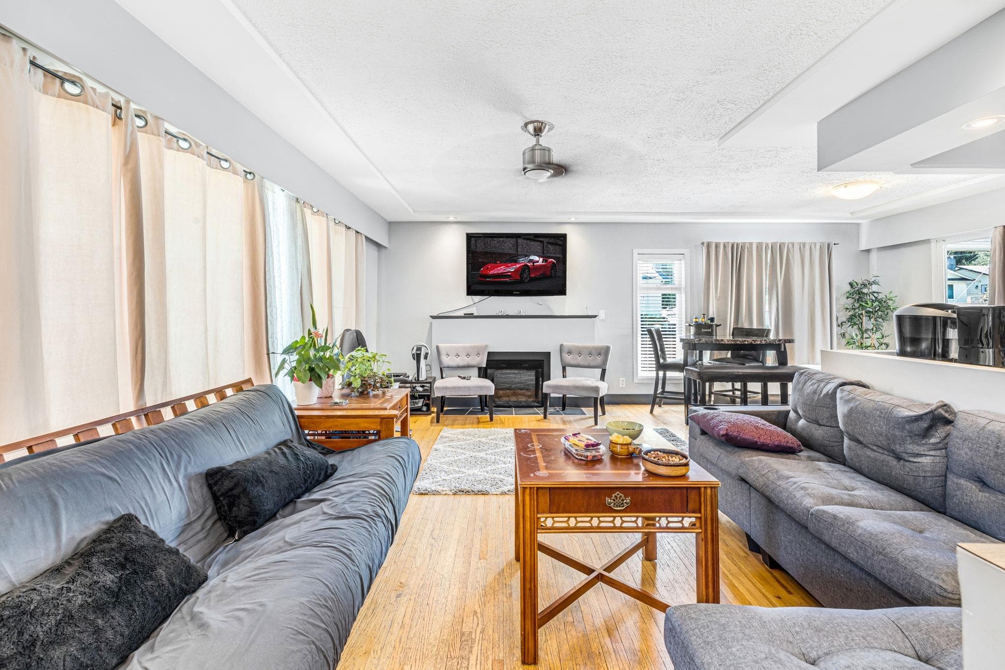 2715 Coast Meridian Road, Port Coquitlam, V3B 3M6 — photo 3