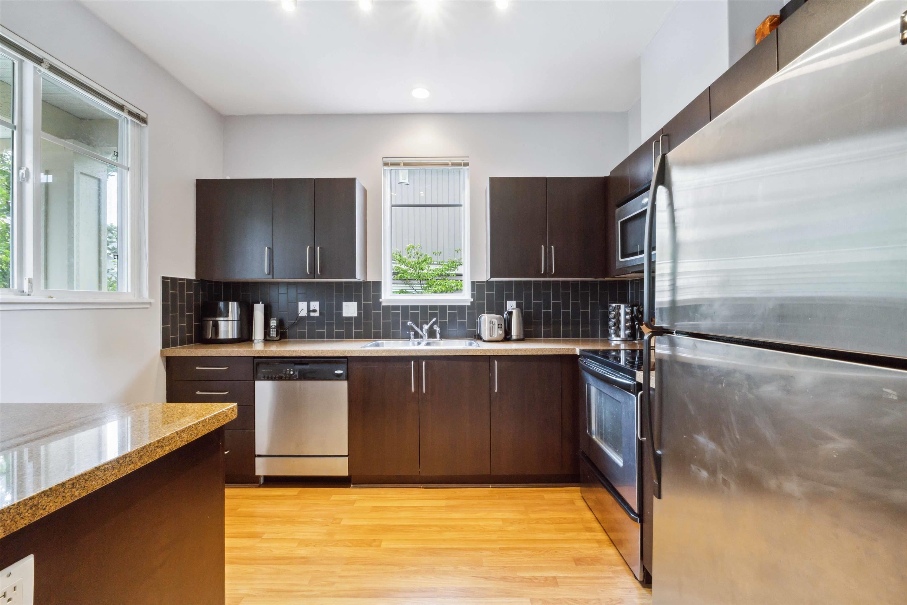 32 - 6575 192 Street, Surrey, V4N 5T8 — photo 4