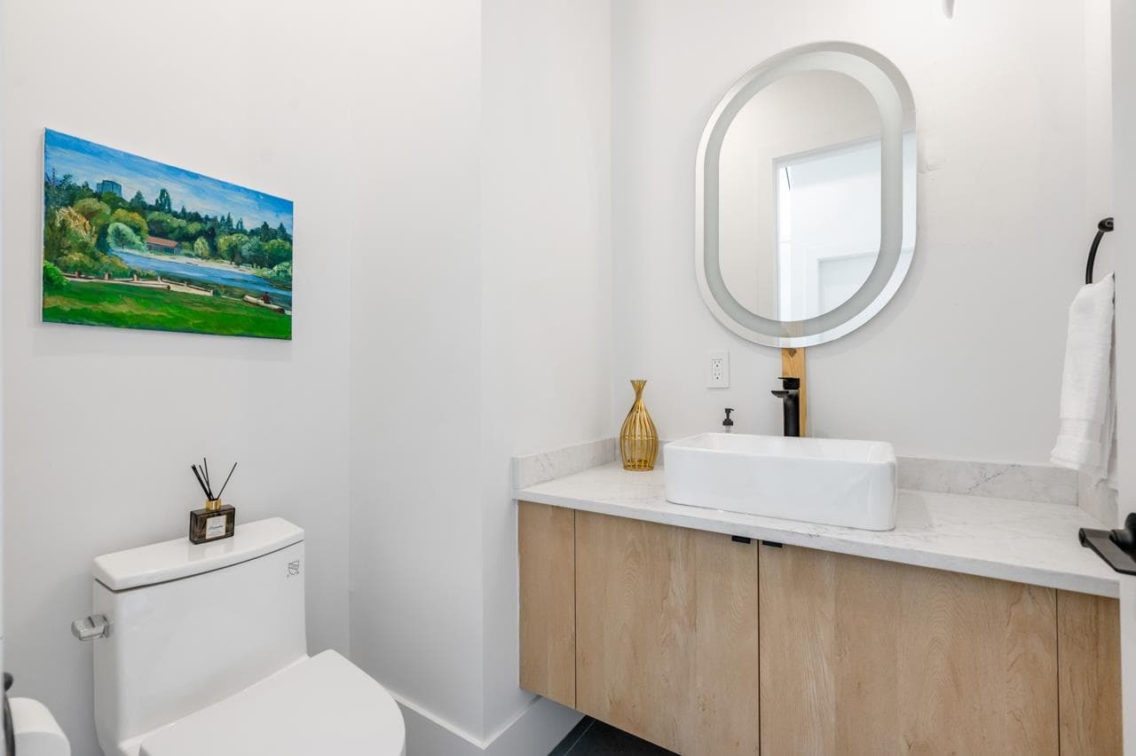 2 - 2124 Renfrew Street, Vancouver, V5M 3J5 — photo 4