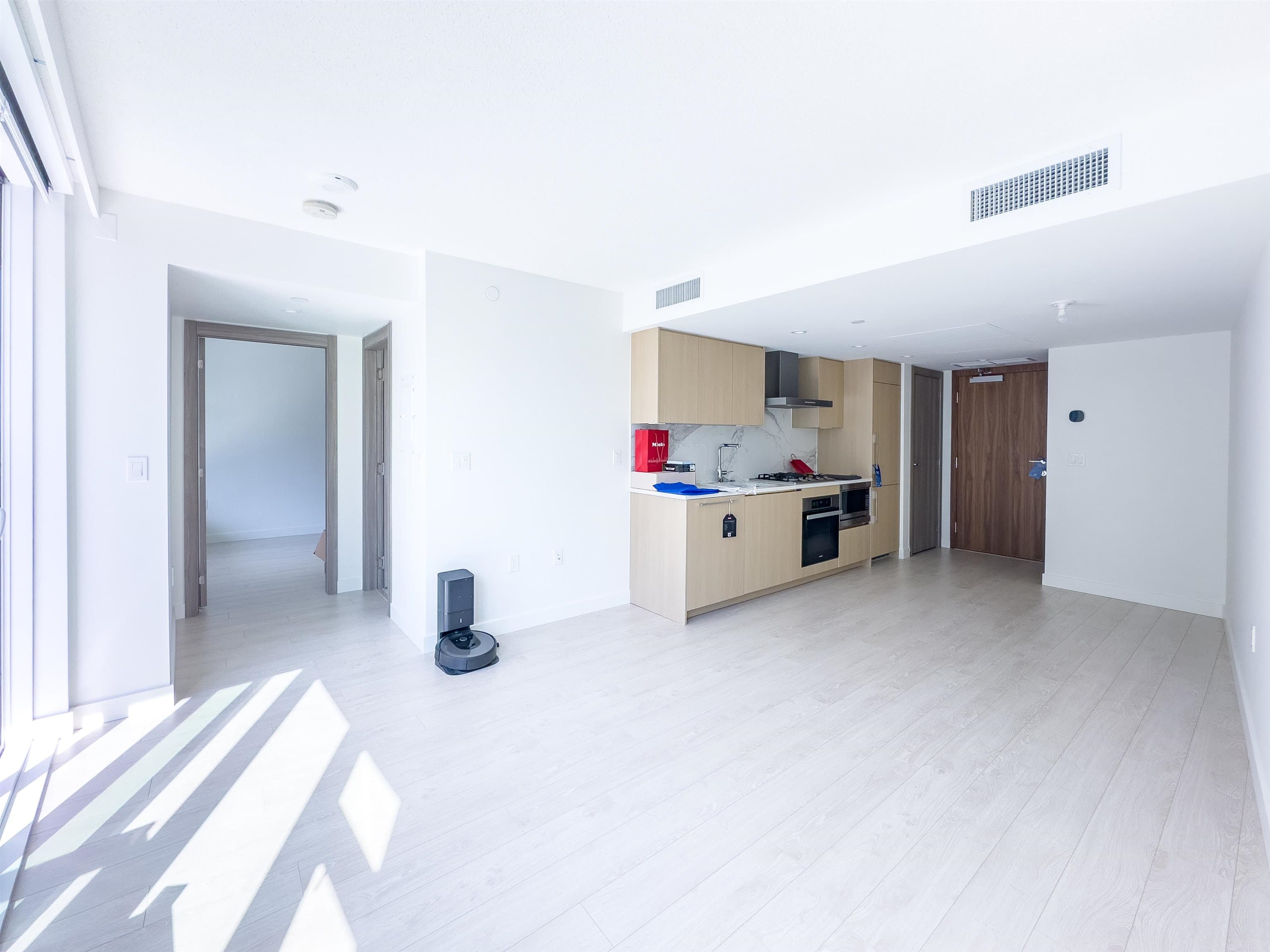 1083 - 8608 Hazelbridge Way, Richmond, V6X 0W2 — photo 5