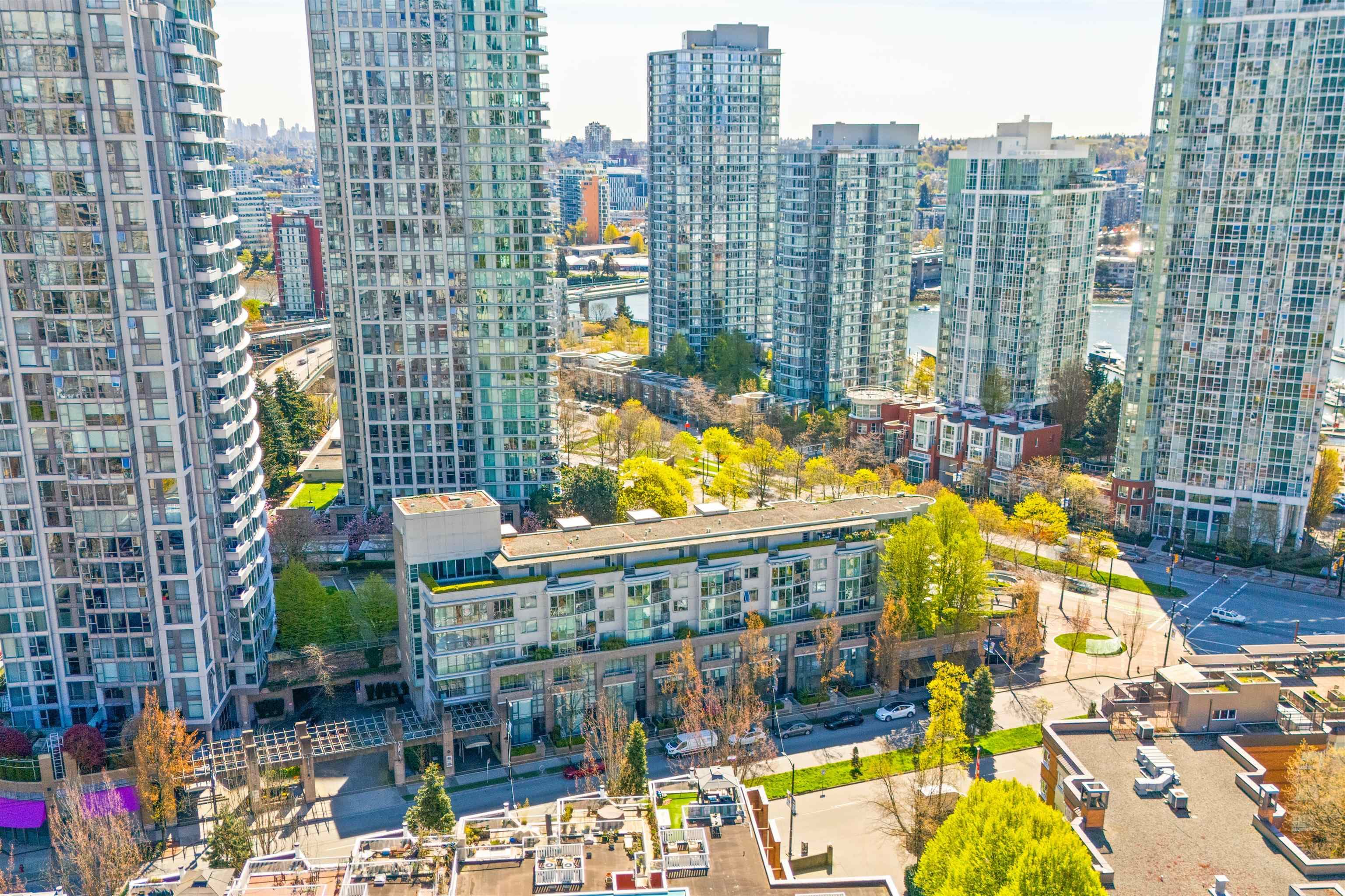 1028 Cambie Street, Vancouver, V6B 6J5 — photo 1
