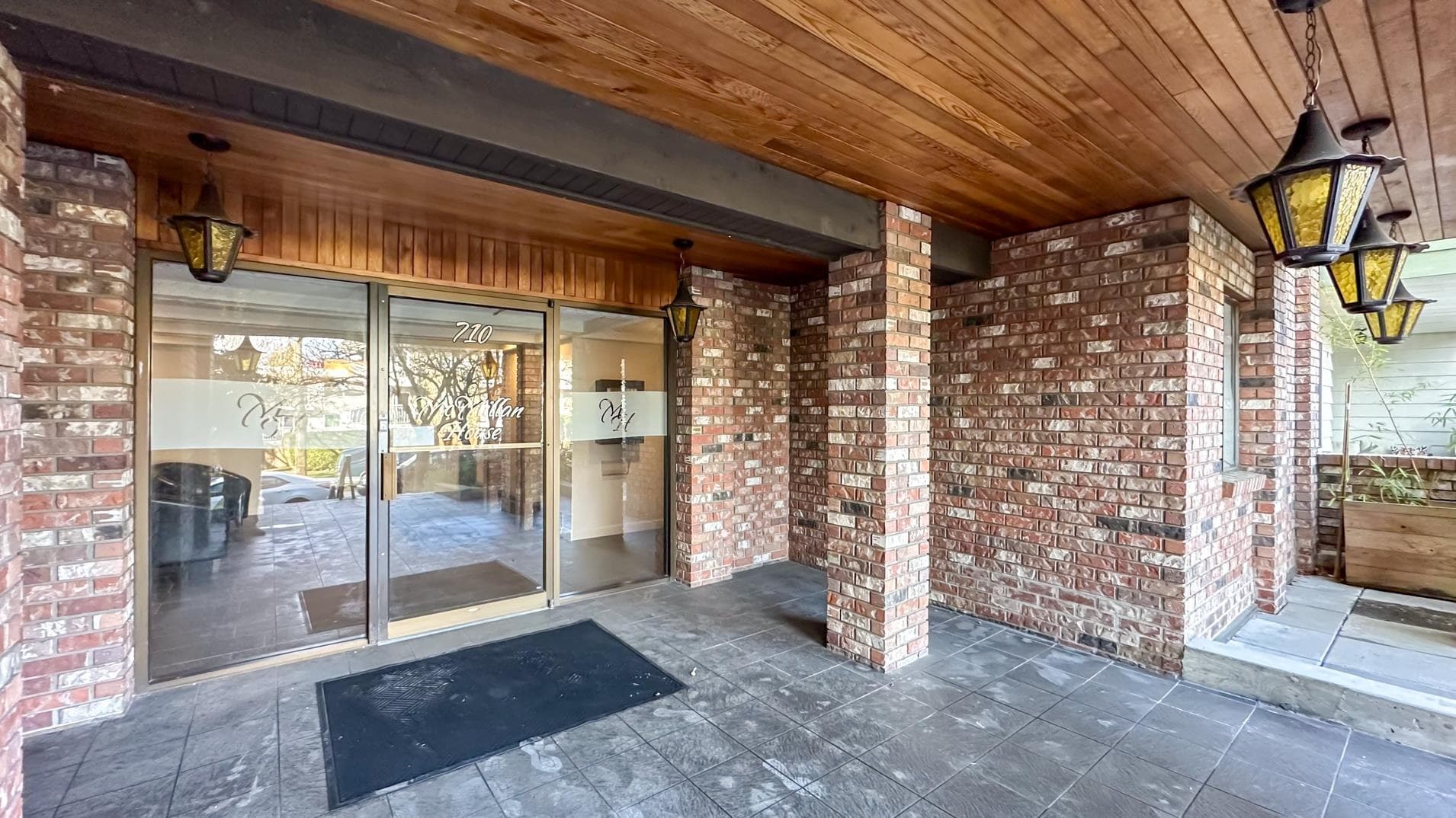 102 - 710 E 6th Avenue, Vancouver