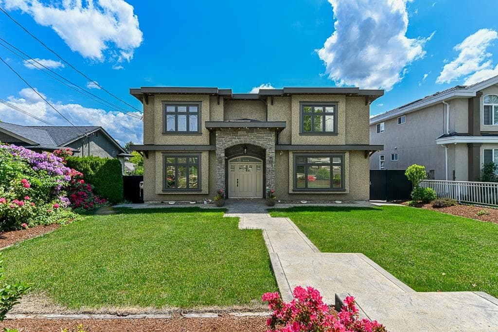 7776 14th Avenue, Burnaby