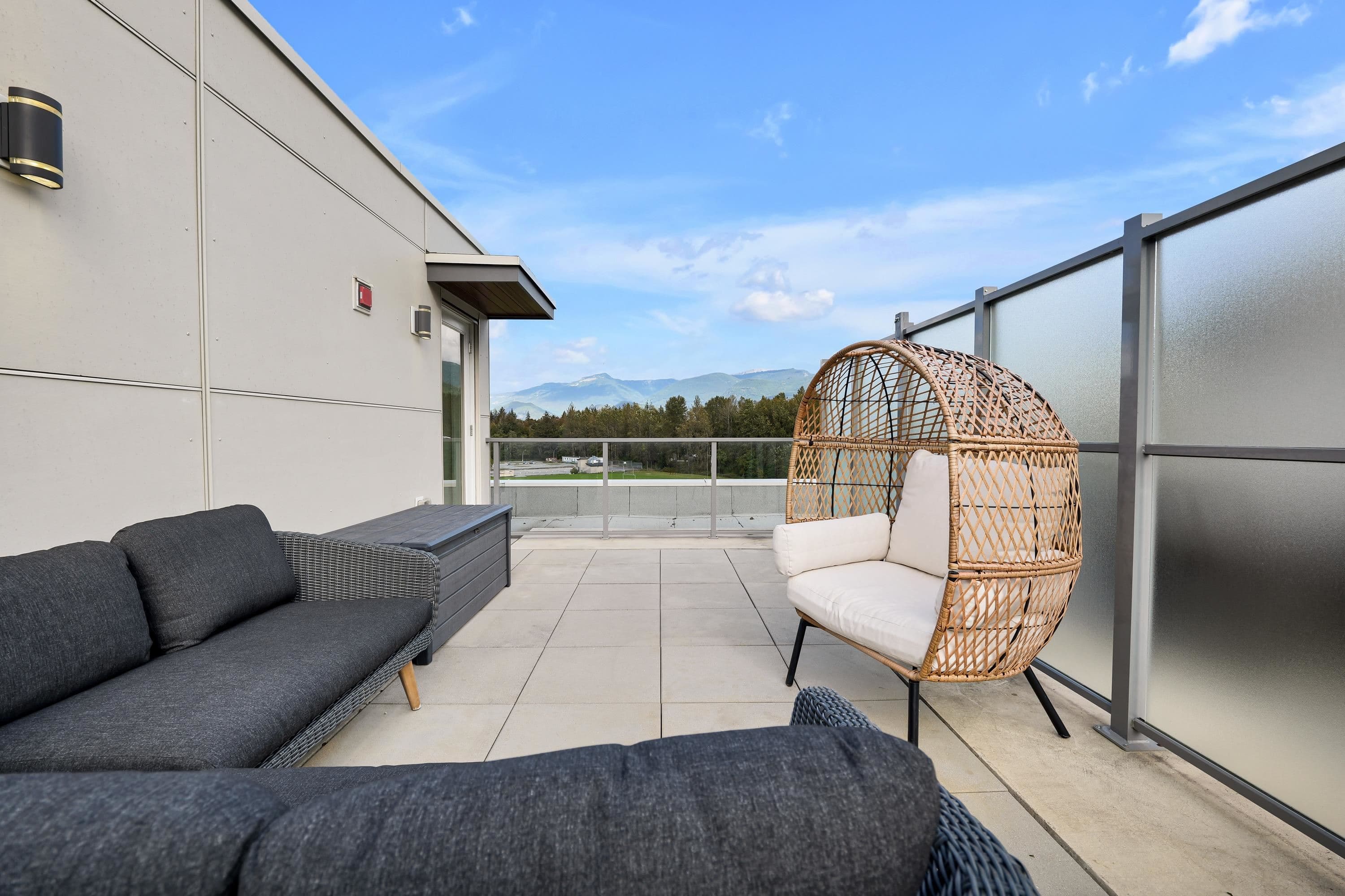 448 - 38362 Buckley Avenue, Squamish, V8B 0J8 — photo 1