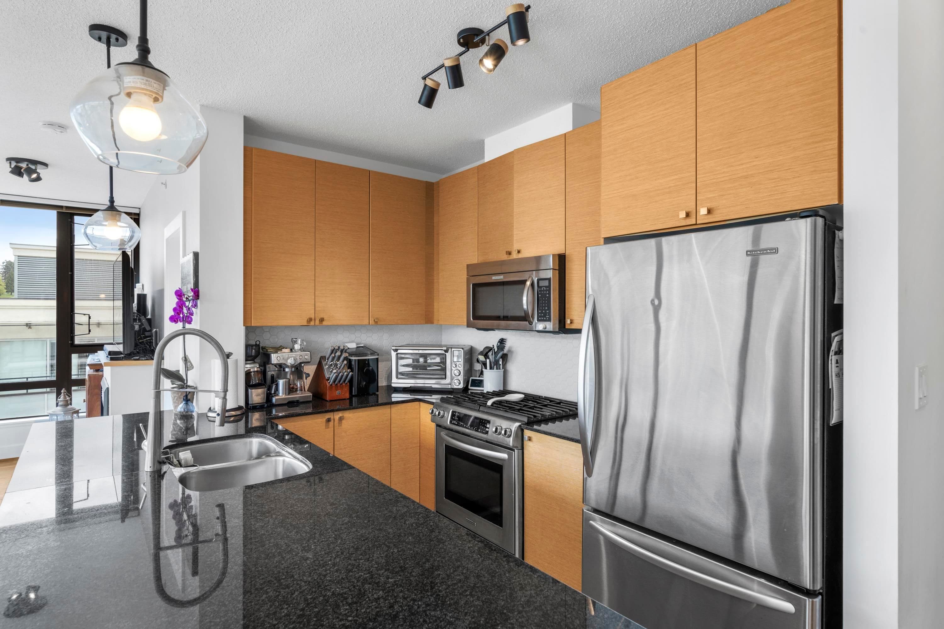808 - 110 Brew Street, Port Moody, V3H 0E4 — photo 3