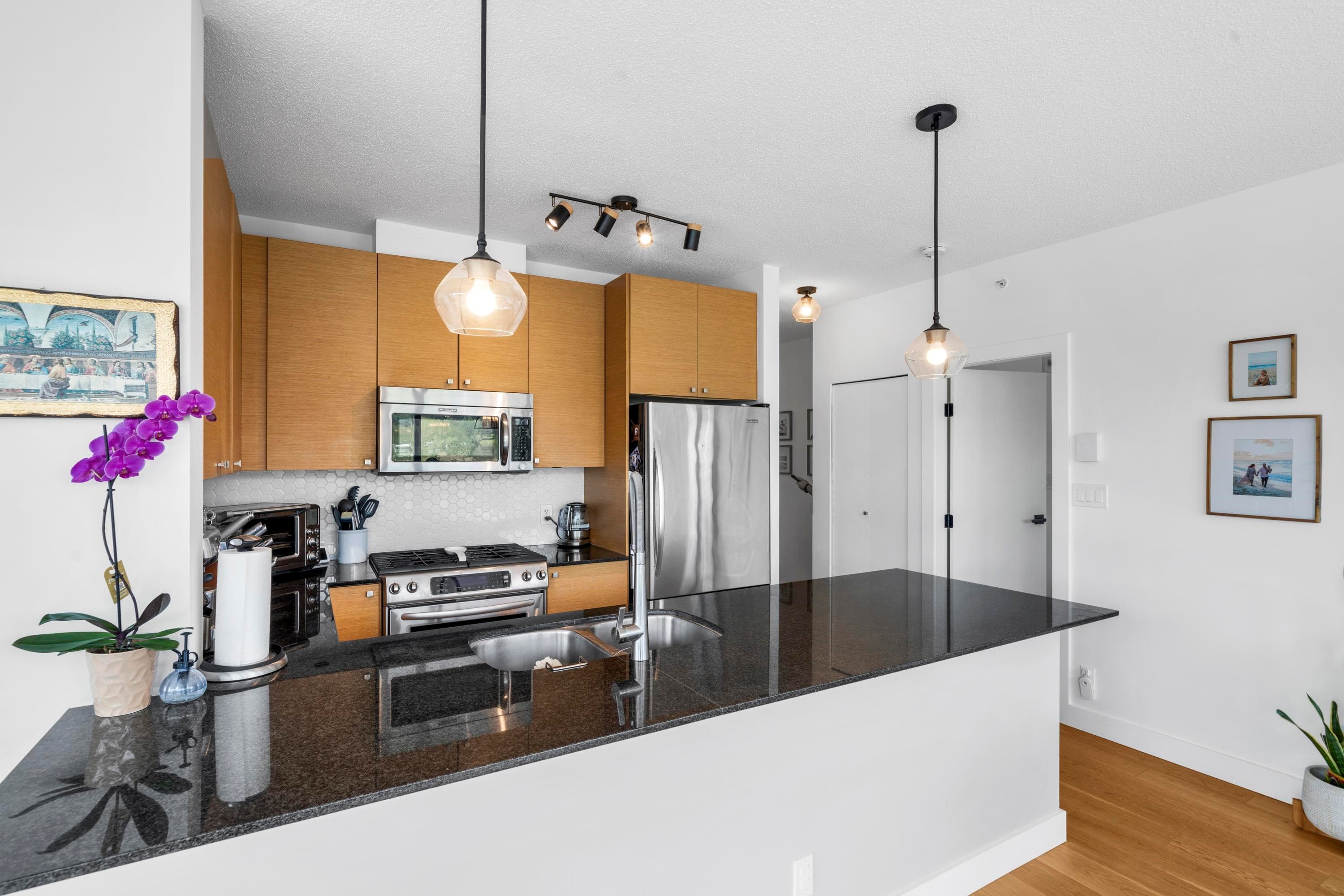 808 - 110 Brew Street, Port Moody, V3H 0E4 — photo 5