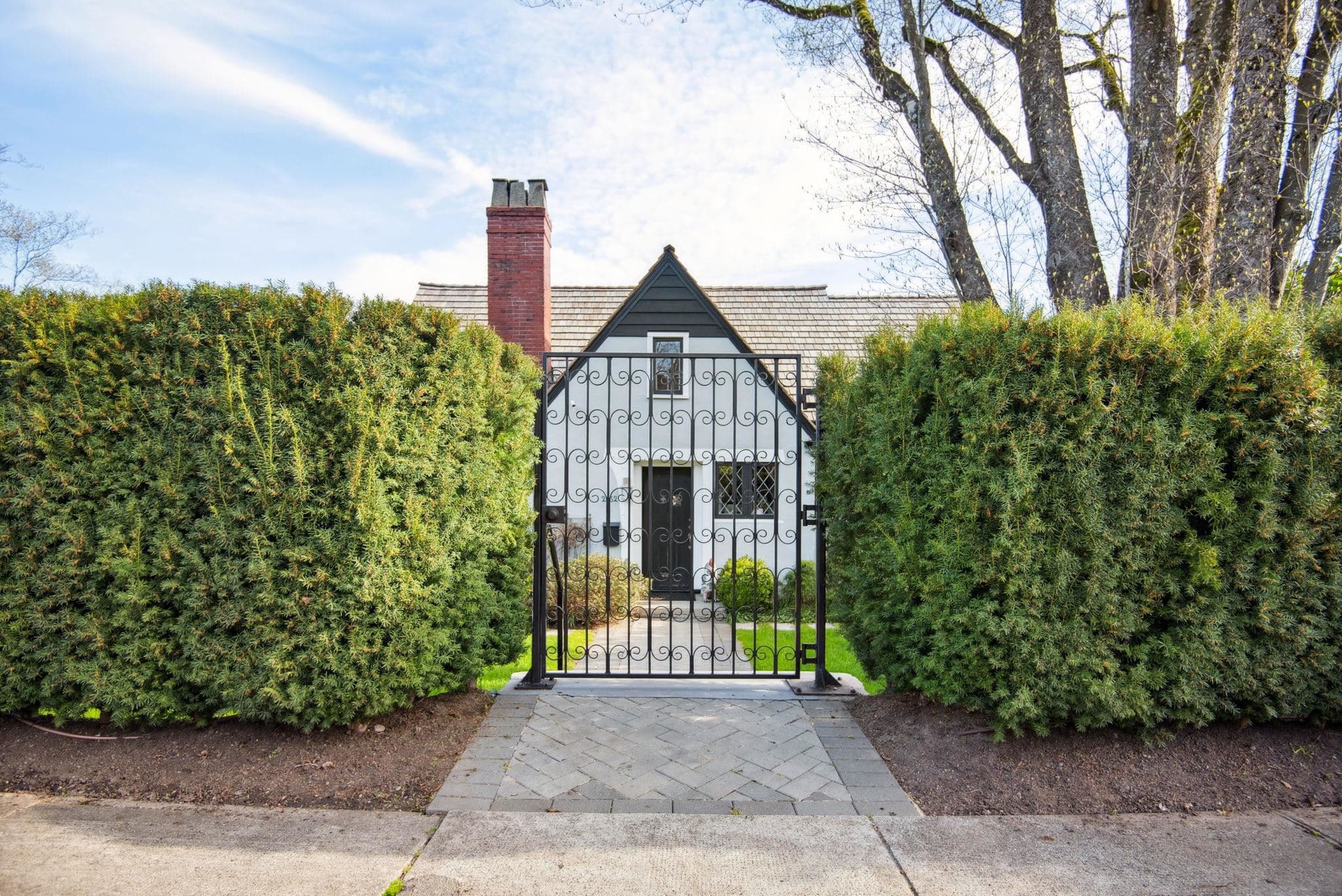 2562 Wallace Crescent, Vancouver