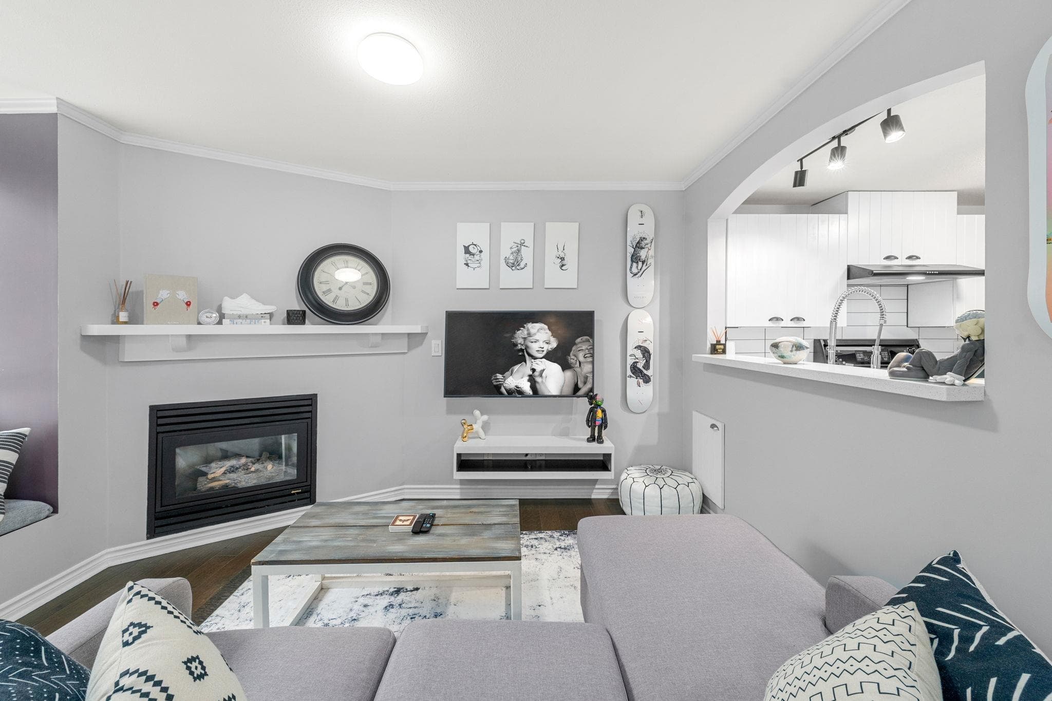 3 - 995 Lynn Valley Road, North Vancouver, V7J 1Z6 — photo 4
