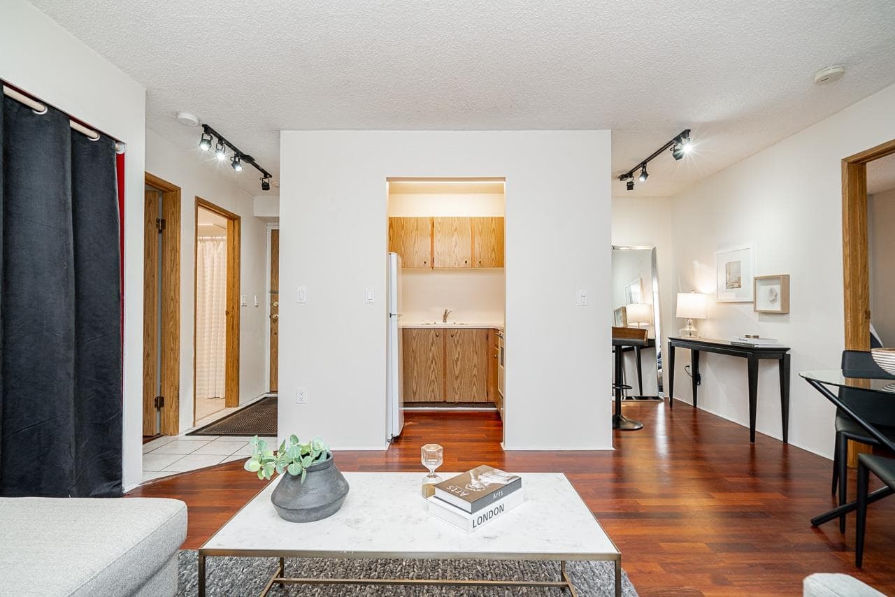 204 - 2239 W 1st Avenue, Vancouver, V6K 1E9 — photo 4