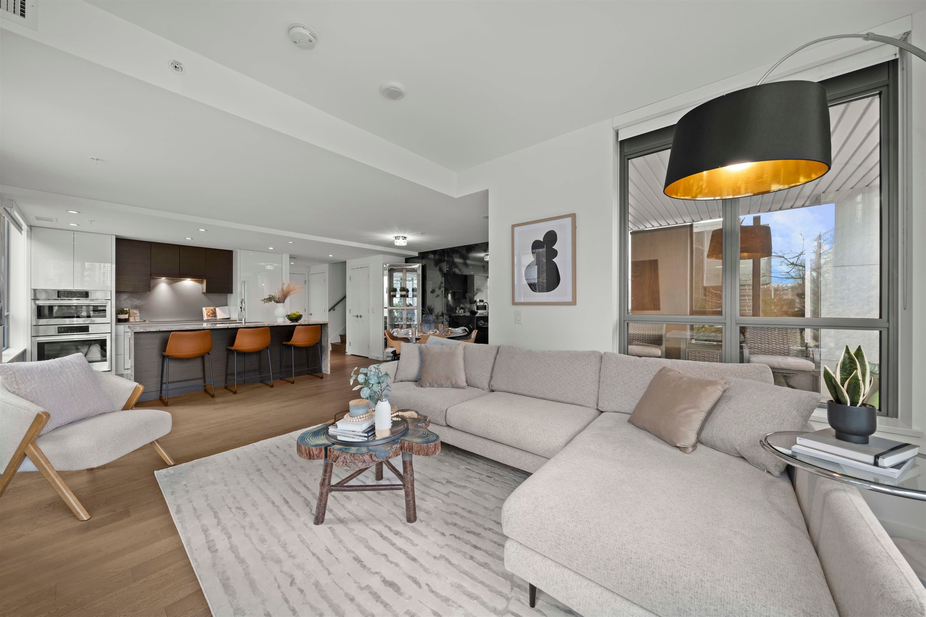 1672 Pullman Porter Street, Vancouver, V6A 0H4 — photo 2