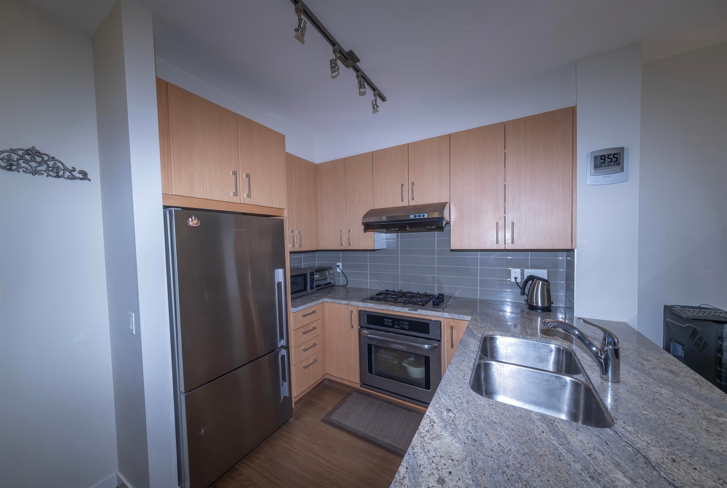 518 - 119 W 22nd Street, North Vancouver, V7M 0B4 — photo 4