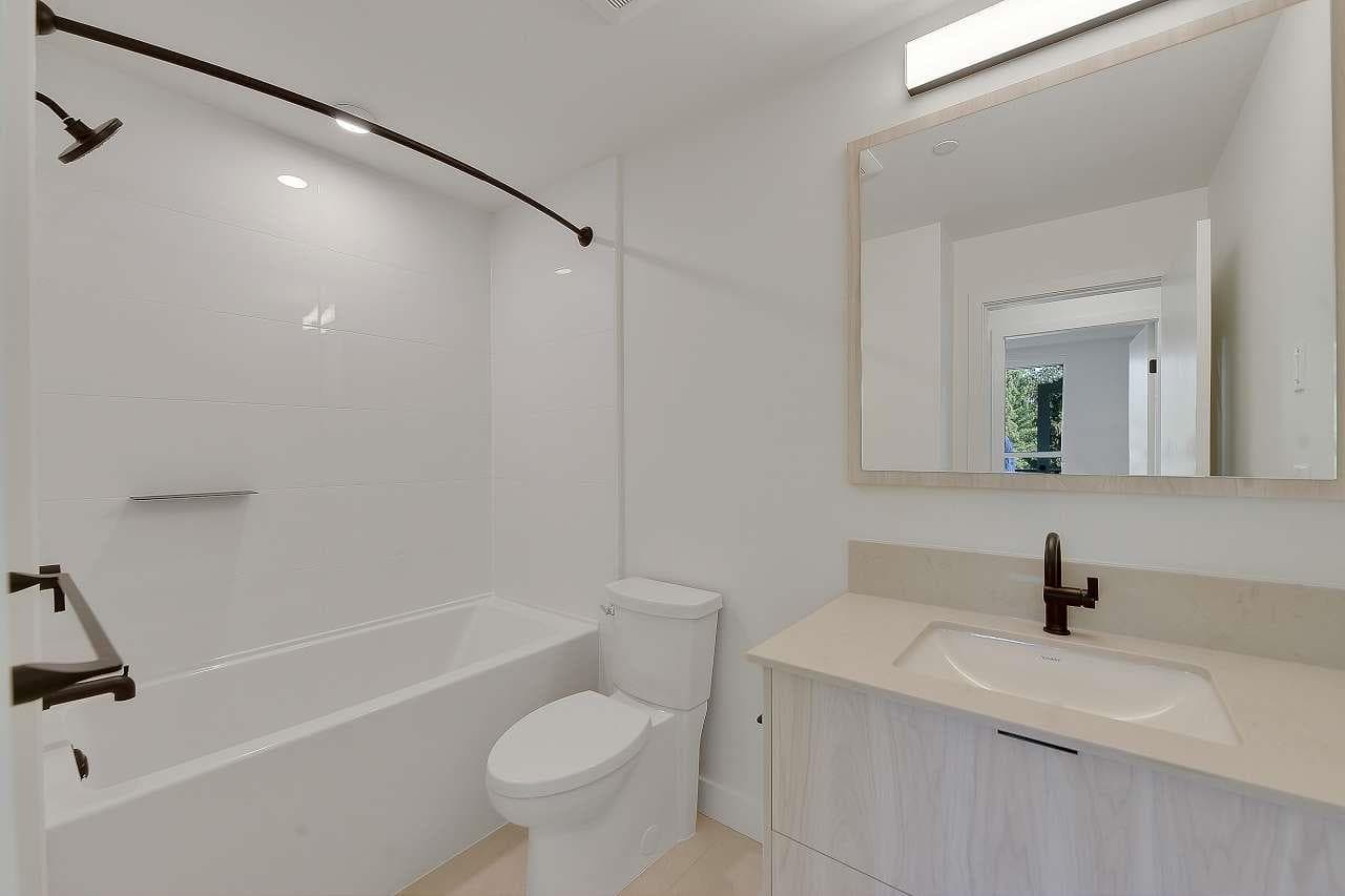 404 - 13238 105th Avenue, Surrey, V3T 0W1 — photo 2