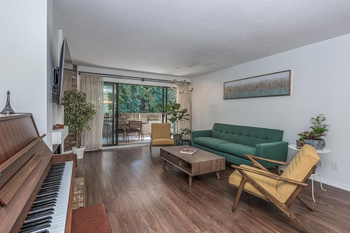 206 - 3191 Mountain Highway, North Vancouver