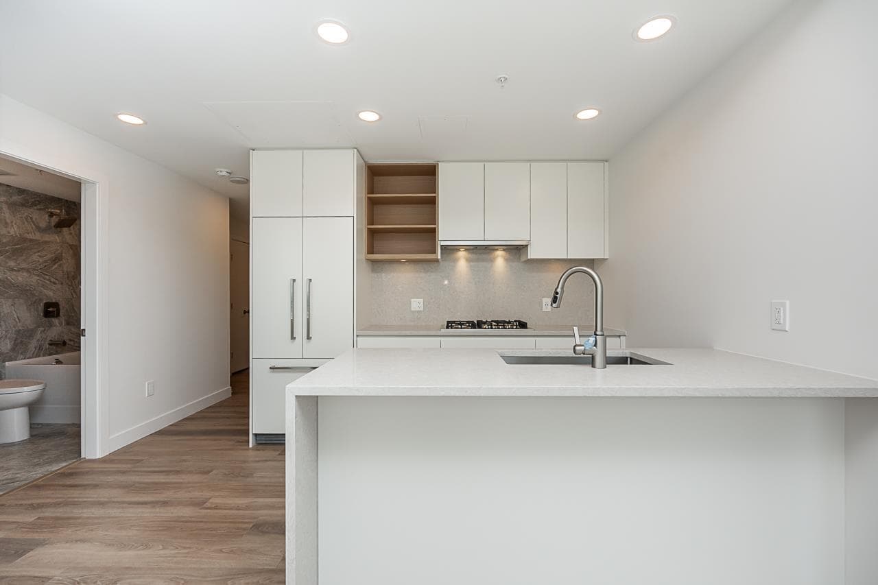 1702 - 4433 Alaska Street, Burnaby, V5C 5T3 — photo 3
