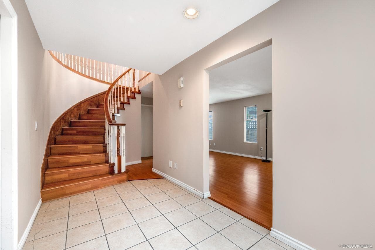 8200 Garden City Road, Richmond, V6Y 2P2 — photo 3