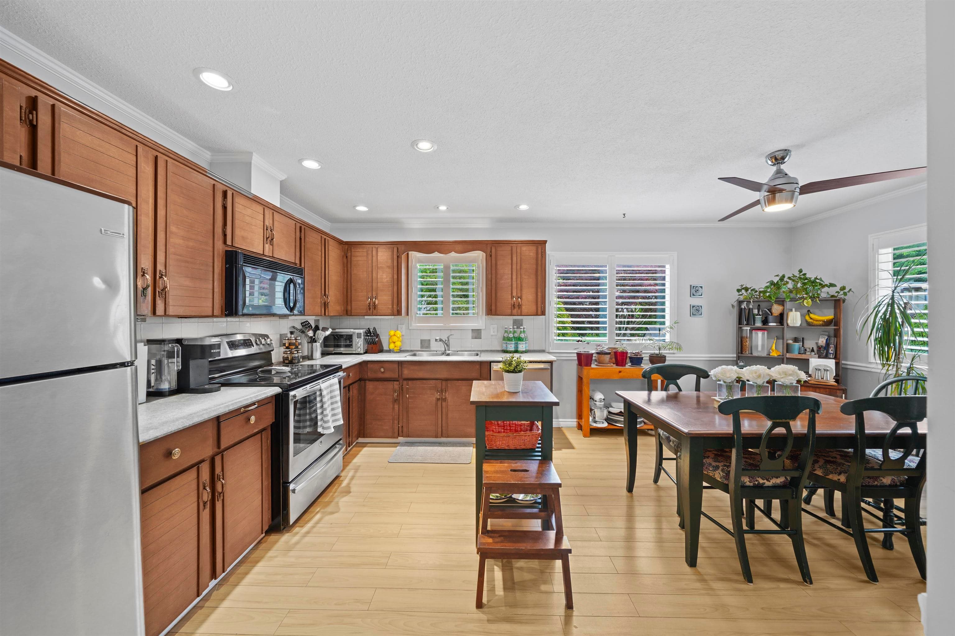 1271 Bluff Drive, Coquitlam, V3E 1R1 — photo 3
