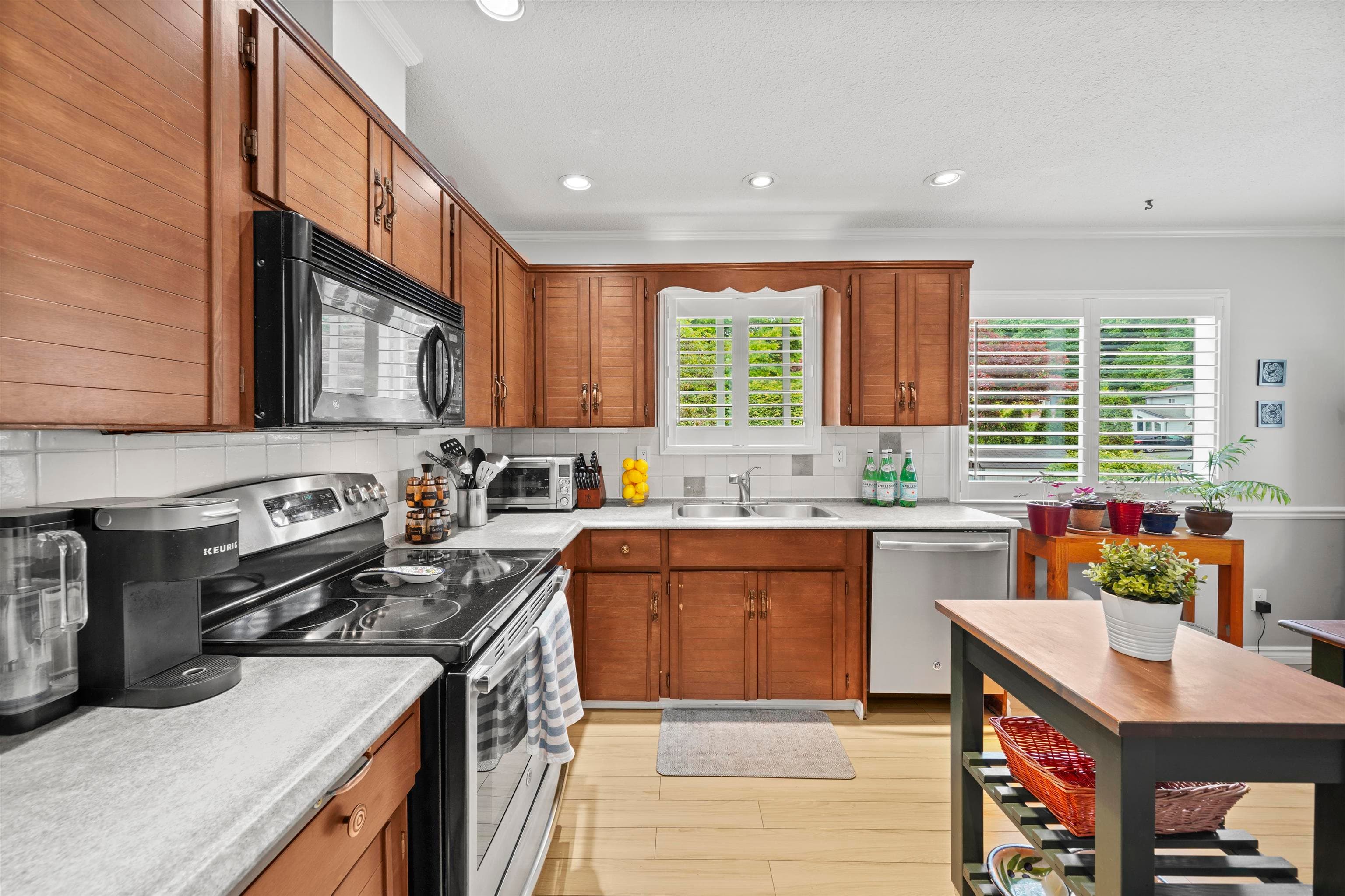 1271 Bluff Drive, Coquitlam, V3E 1R1 — photo 5